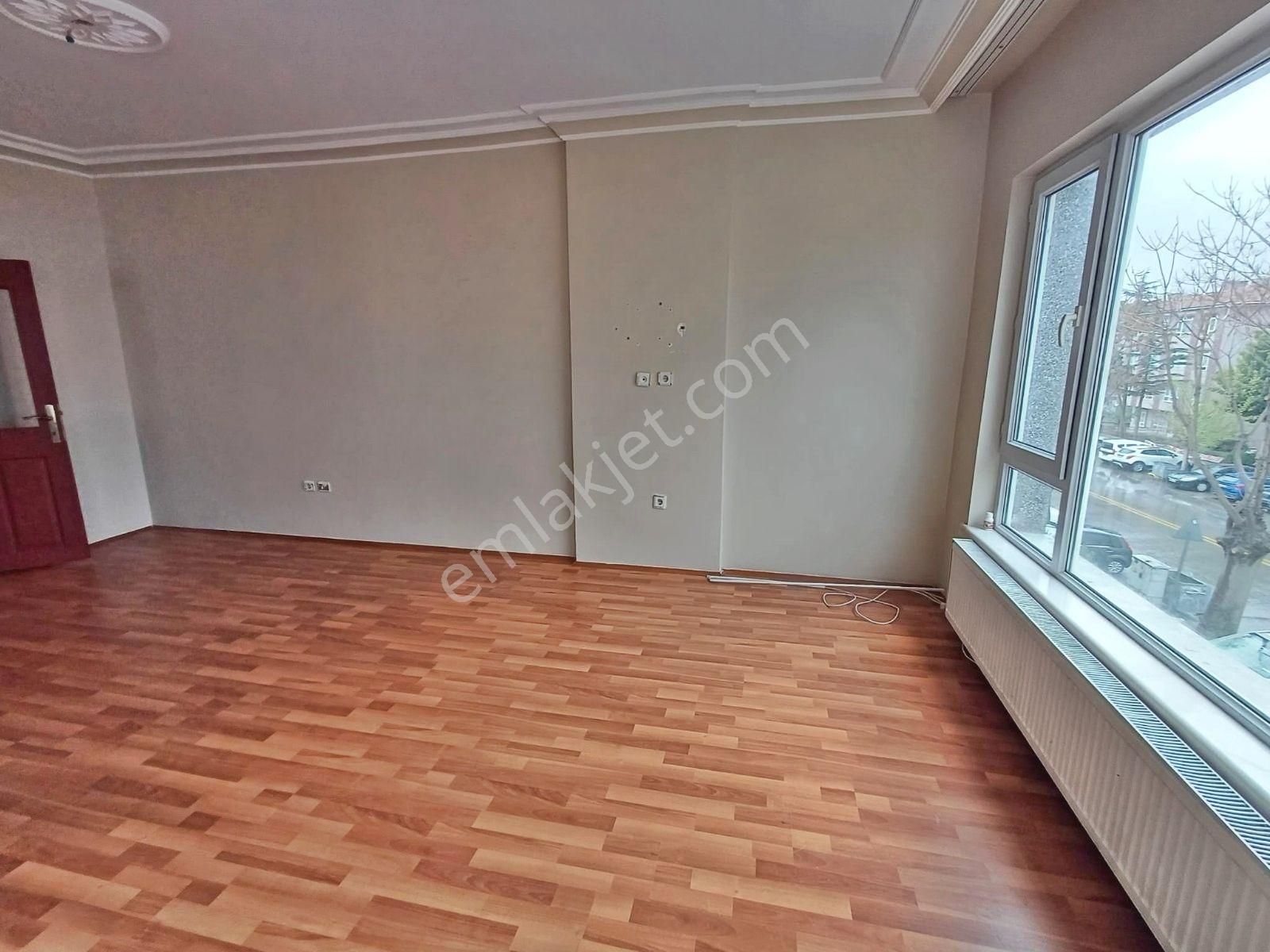 Abidinpaşa Mahallesinde Ara Katta Bağımsız Salon 3+1 Satılık Daire - Görsel 6