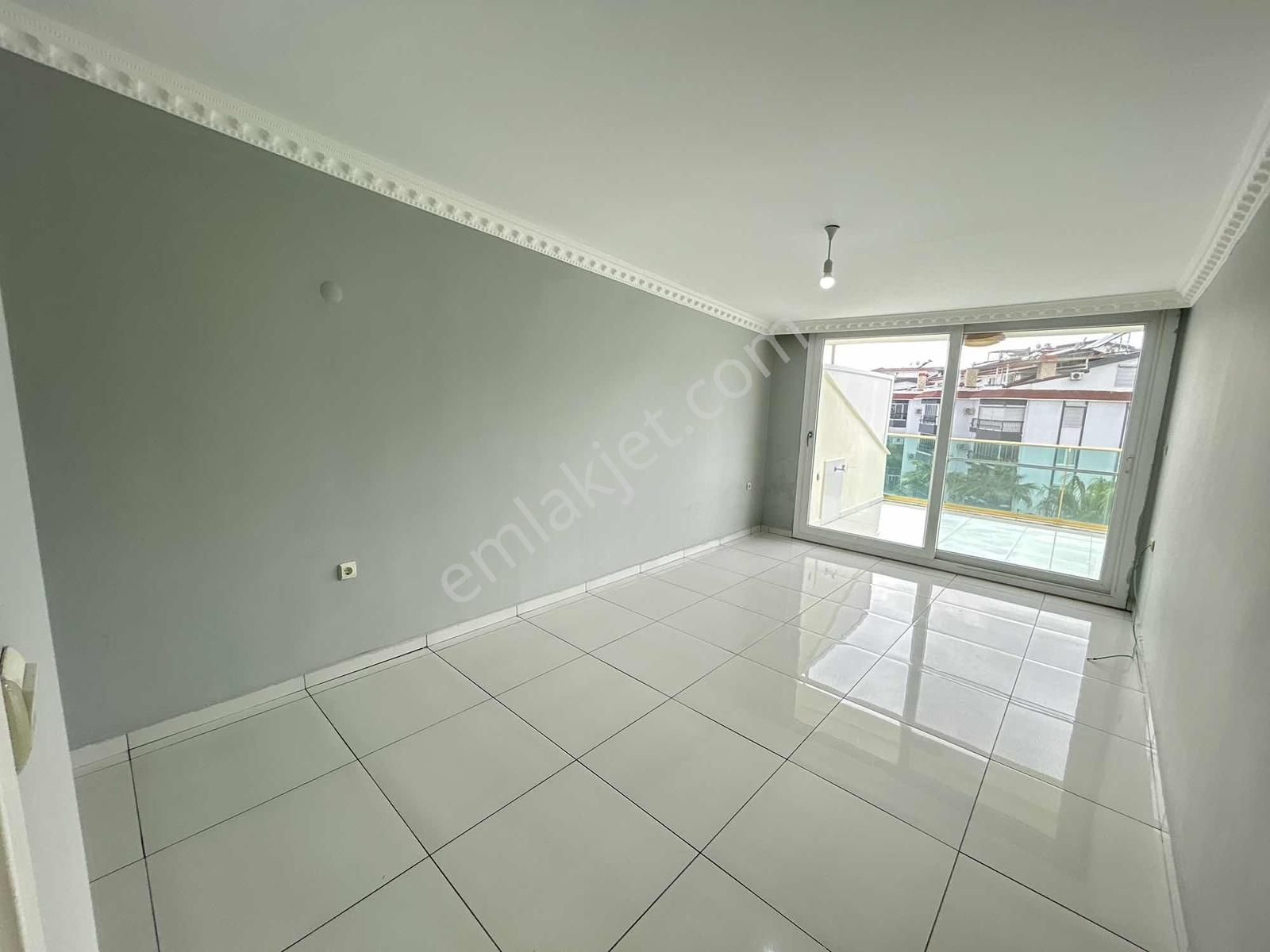 Didim Altınkumda Havuzlu Lüks Sitede Acil Satılık 3+1 Dublex - Görsel 3