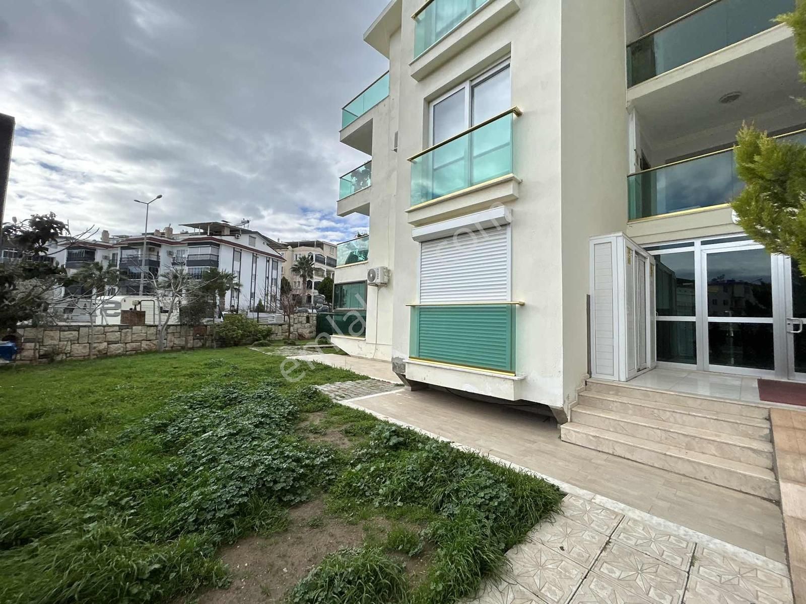 Didim Altınkumda Havuzlu Lüks Sitede Acil Satılık 3+1 Dublex - Görsel 5