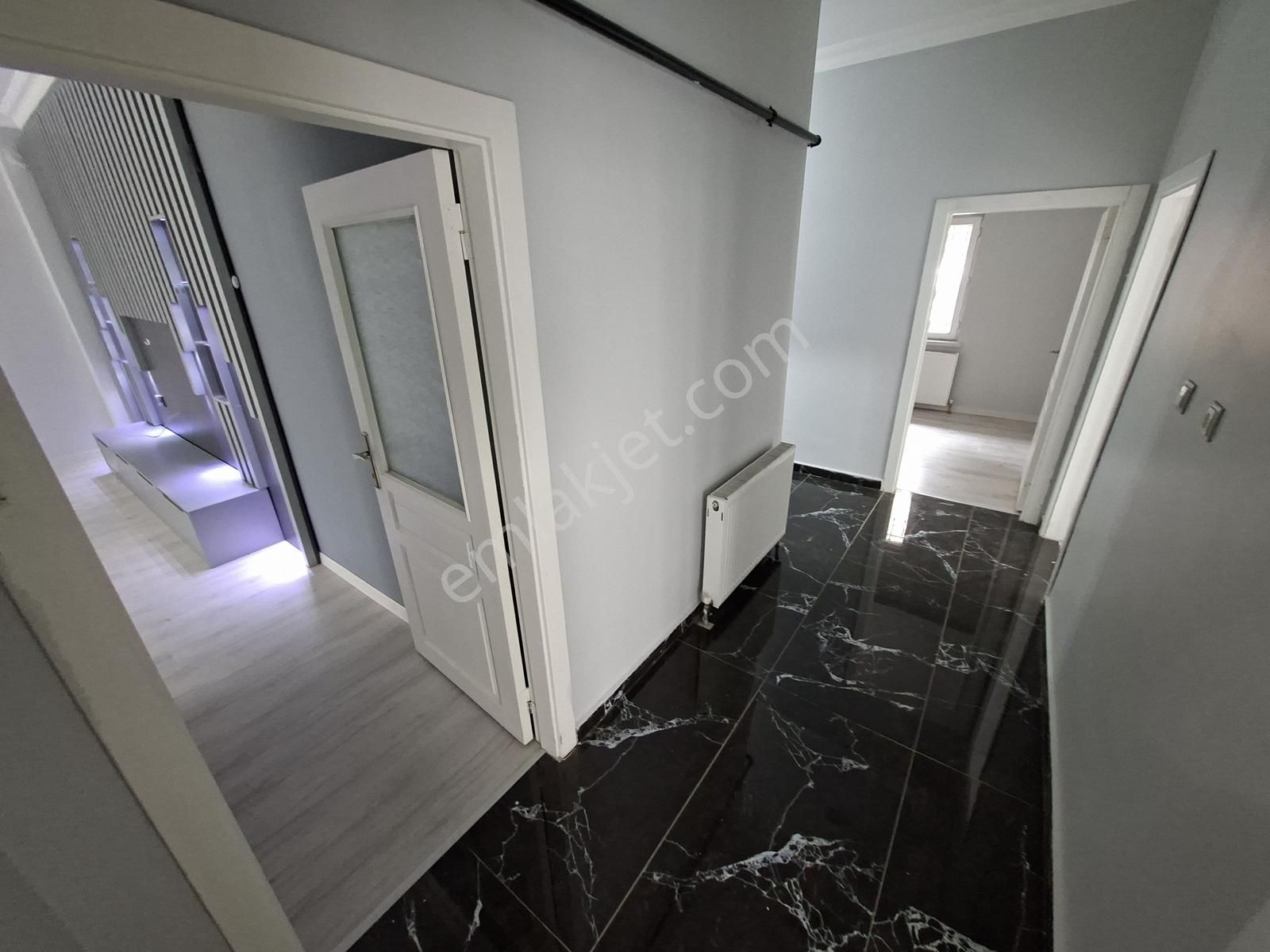 Kılıçsoy'dan Porsuk Cad. Kat Konumunda Büyük Balkonlu Yeni Boyal - Görsel 29