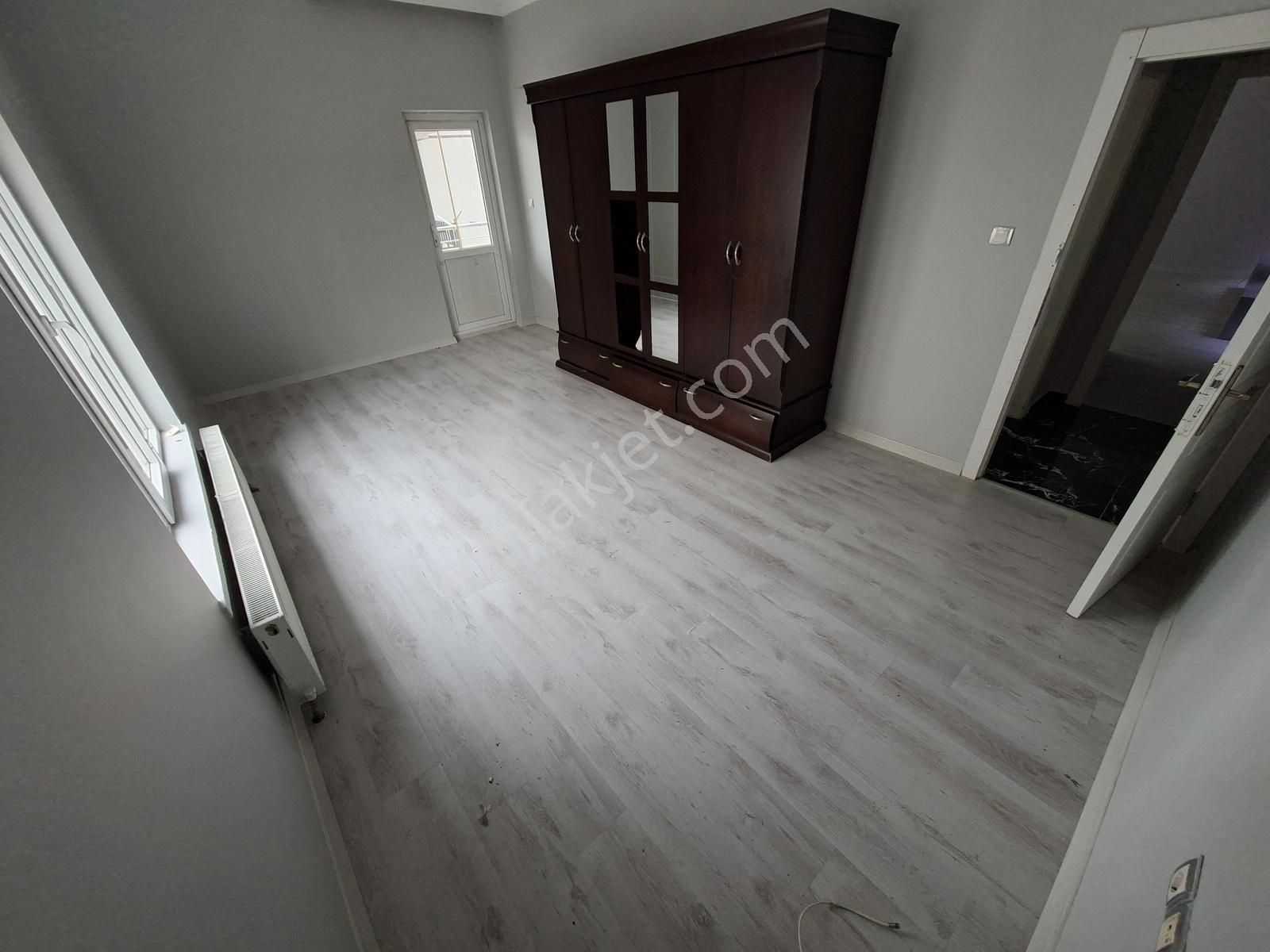 Kılıçsoy'dan Porsuk Cad. Kat Konumunda Büyük Balkonlu Yeni Boyal - Görsel 17