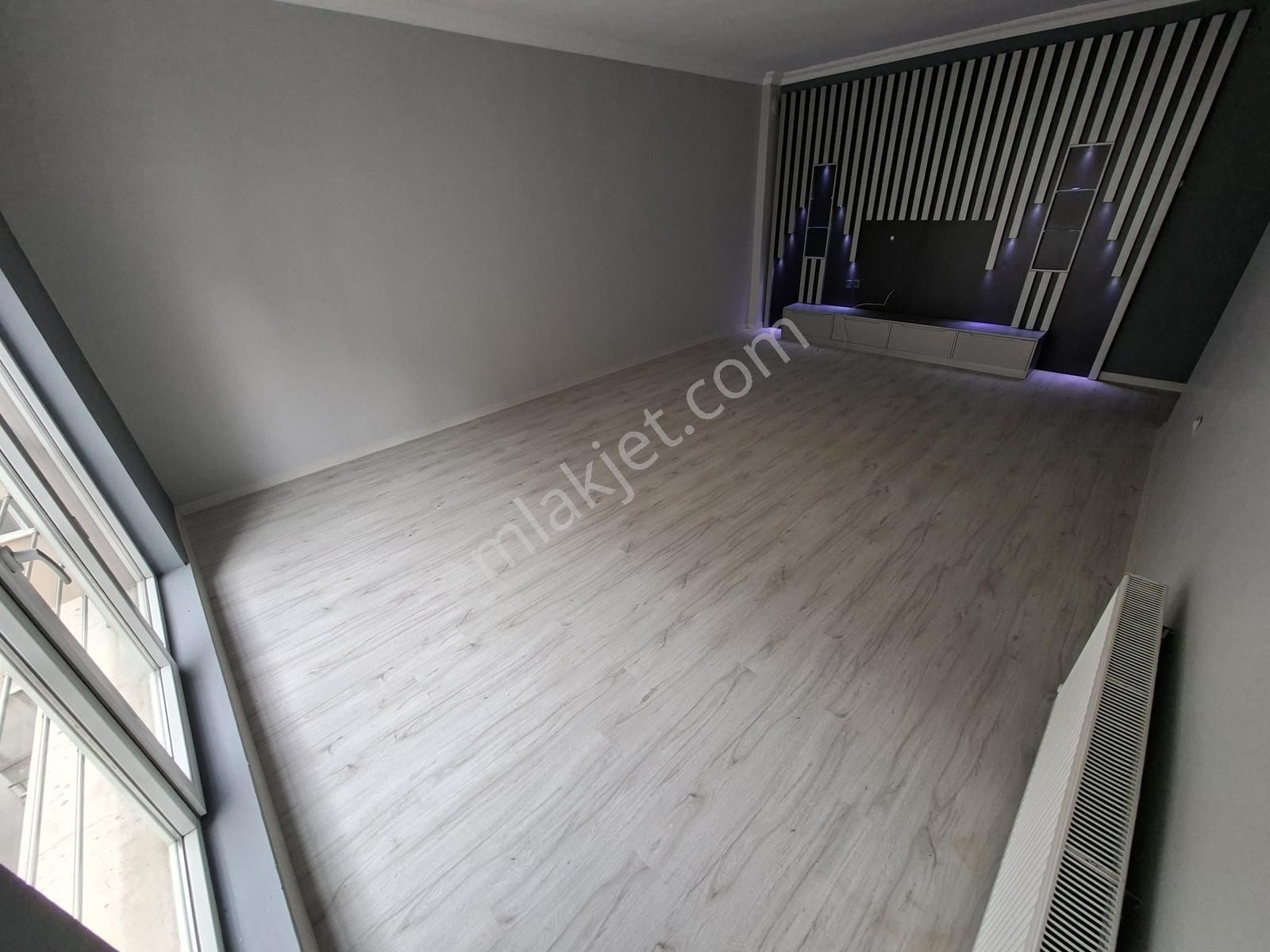 Kılıçsoy'dan Porsuk Cad. Kat Konumunda Büyük Balkonlu Yeni Boyal - Görsel 23