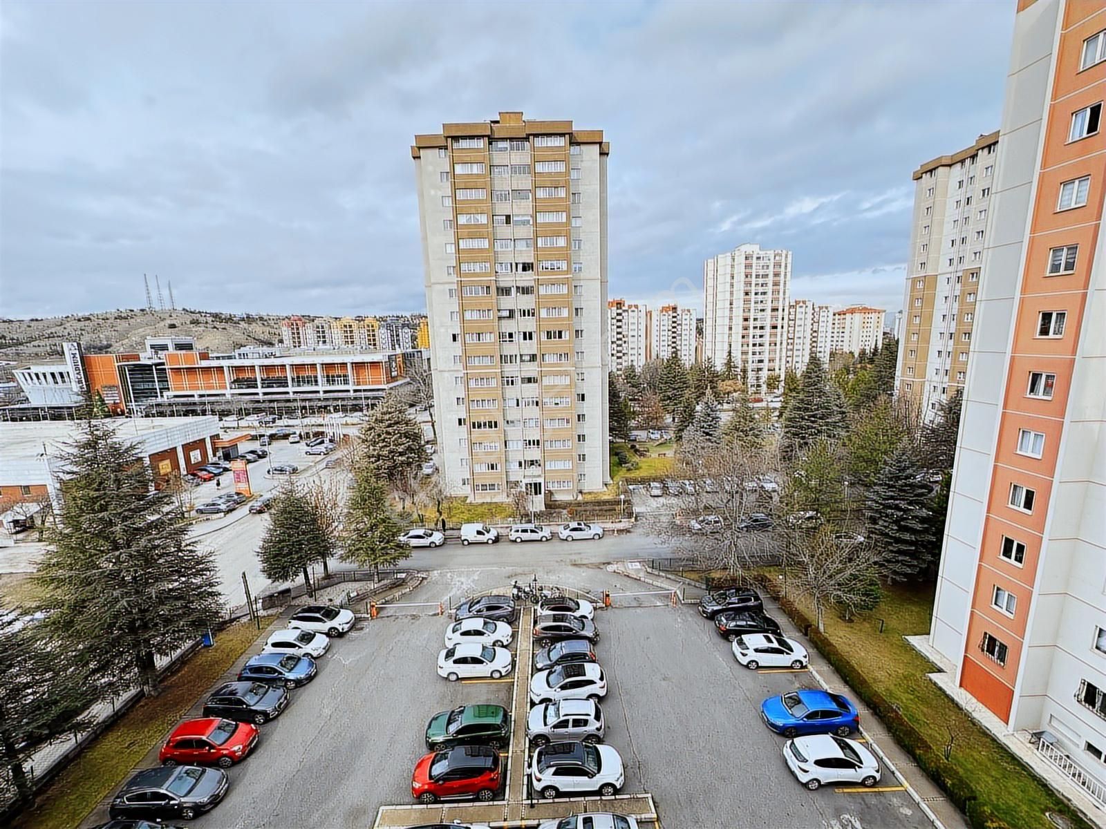 Turyap'tan Oyak 6 Sit. Komple Yenilenmiş Arcadium-metro Karşınd - Görsel 18