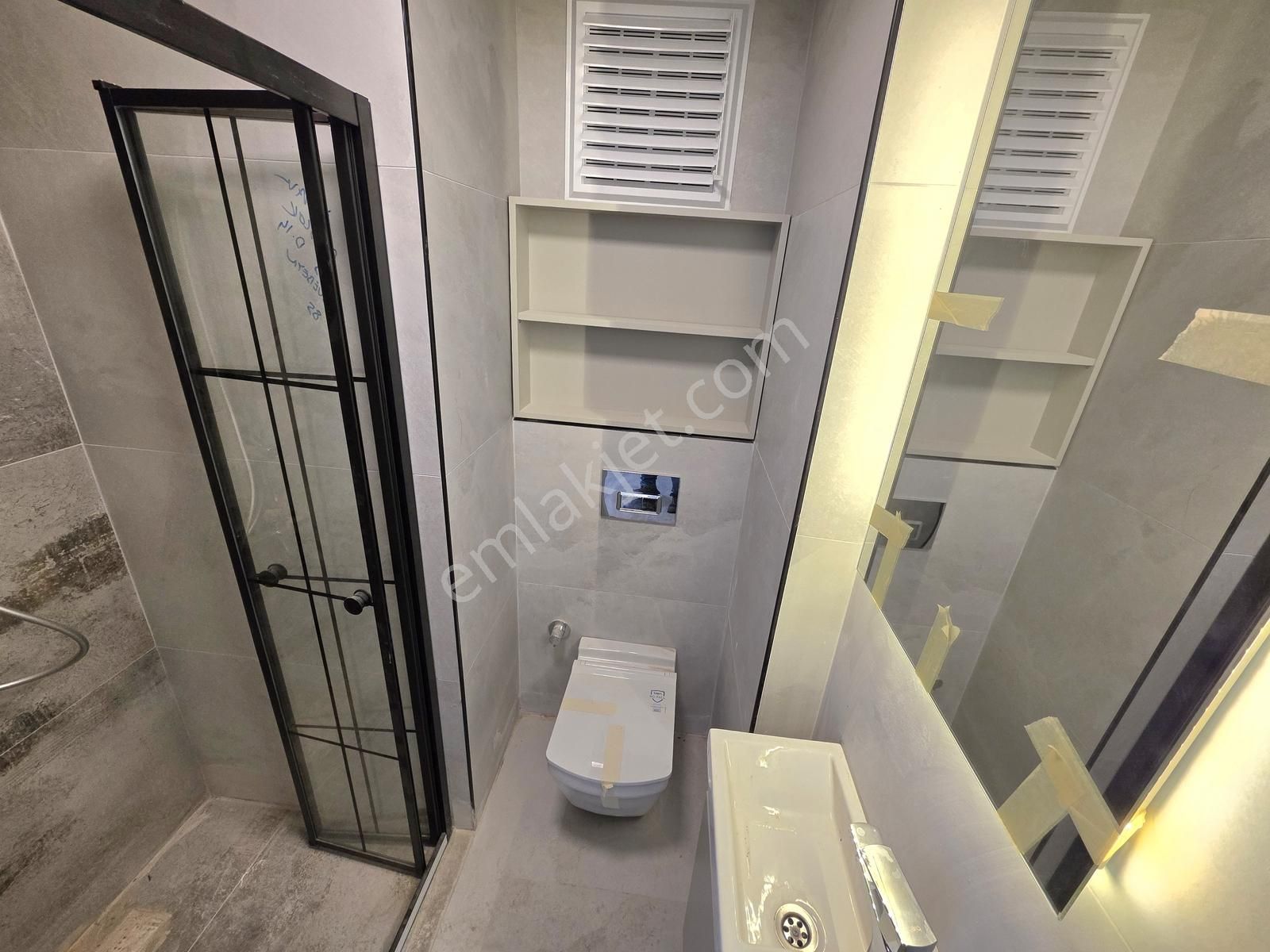 Kuşadası Değirmendere De Sıfır Manzaralı Kiralık 3+1 Daire - Görsel 11