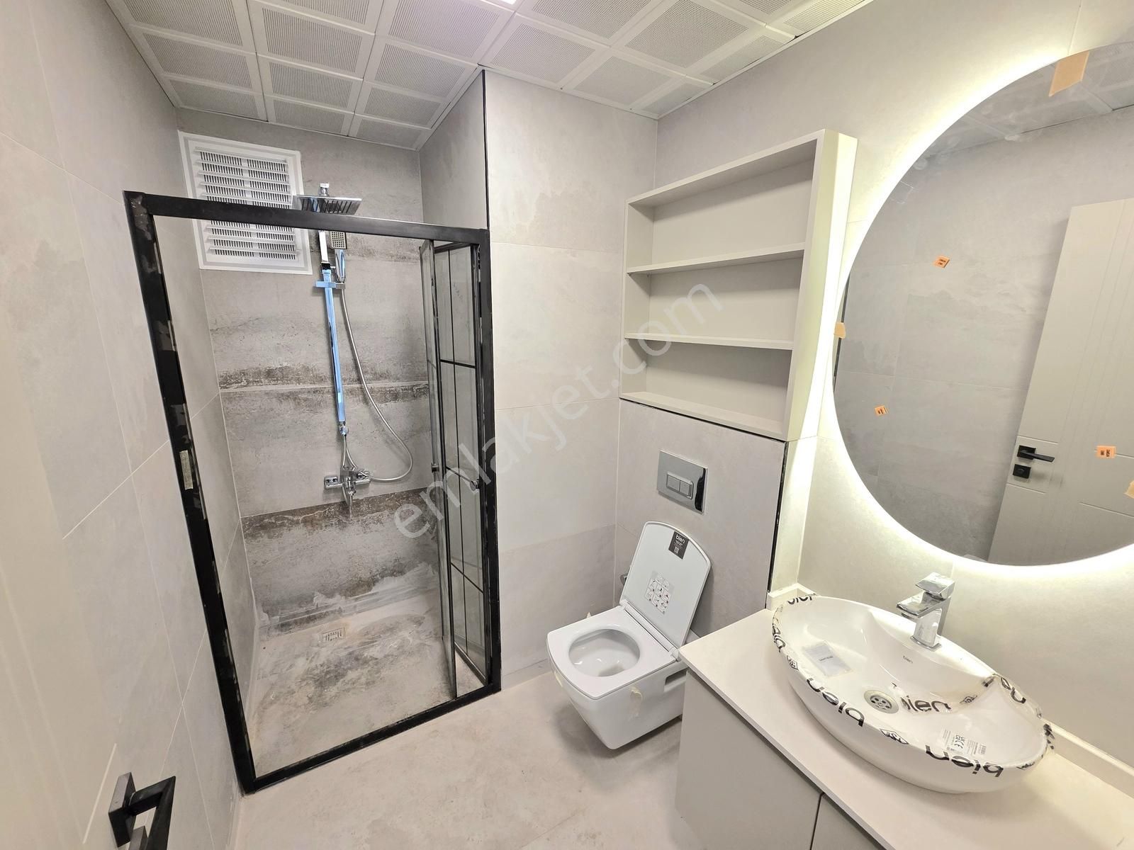 Kuşadası Değirmendere De Sıfır Manzaralı Kiralık 3+1 Daire - Görsel 9