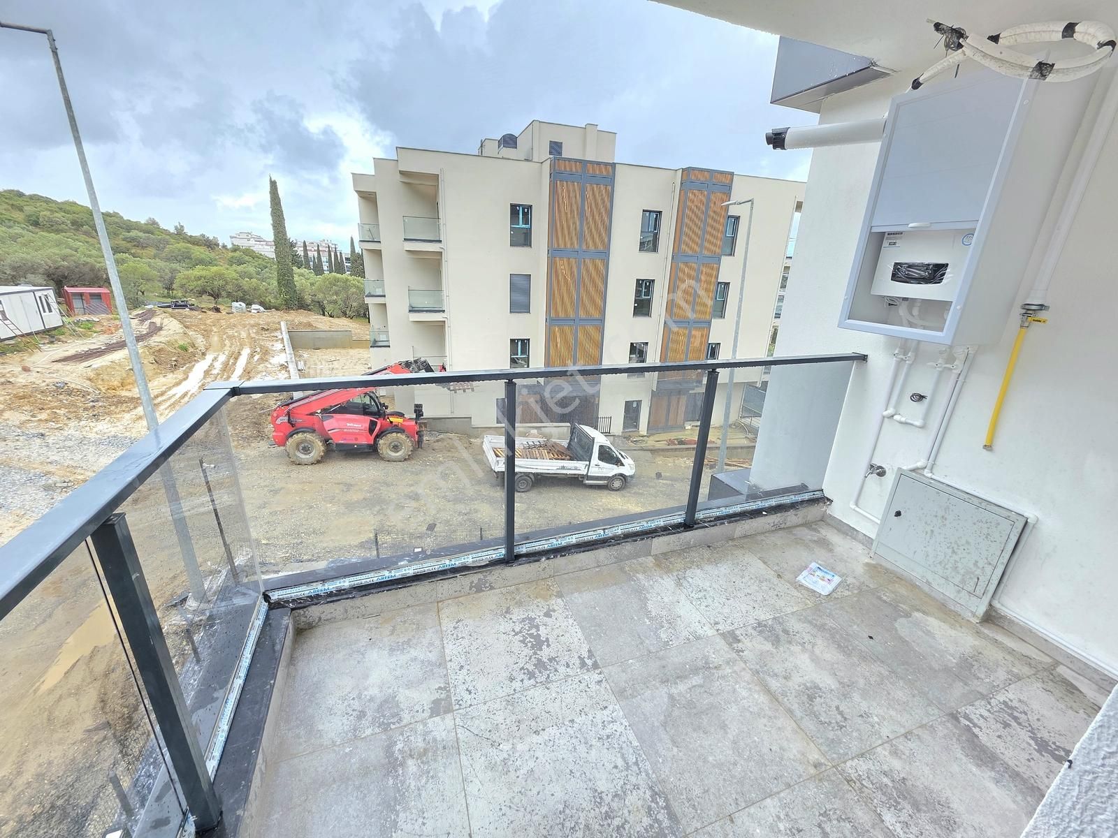 Kuşadası Değirmendere De Sıfır Manzaralı Kiralık 3+1 Daire - Görsel 27