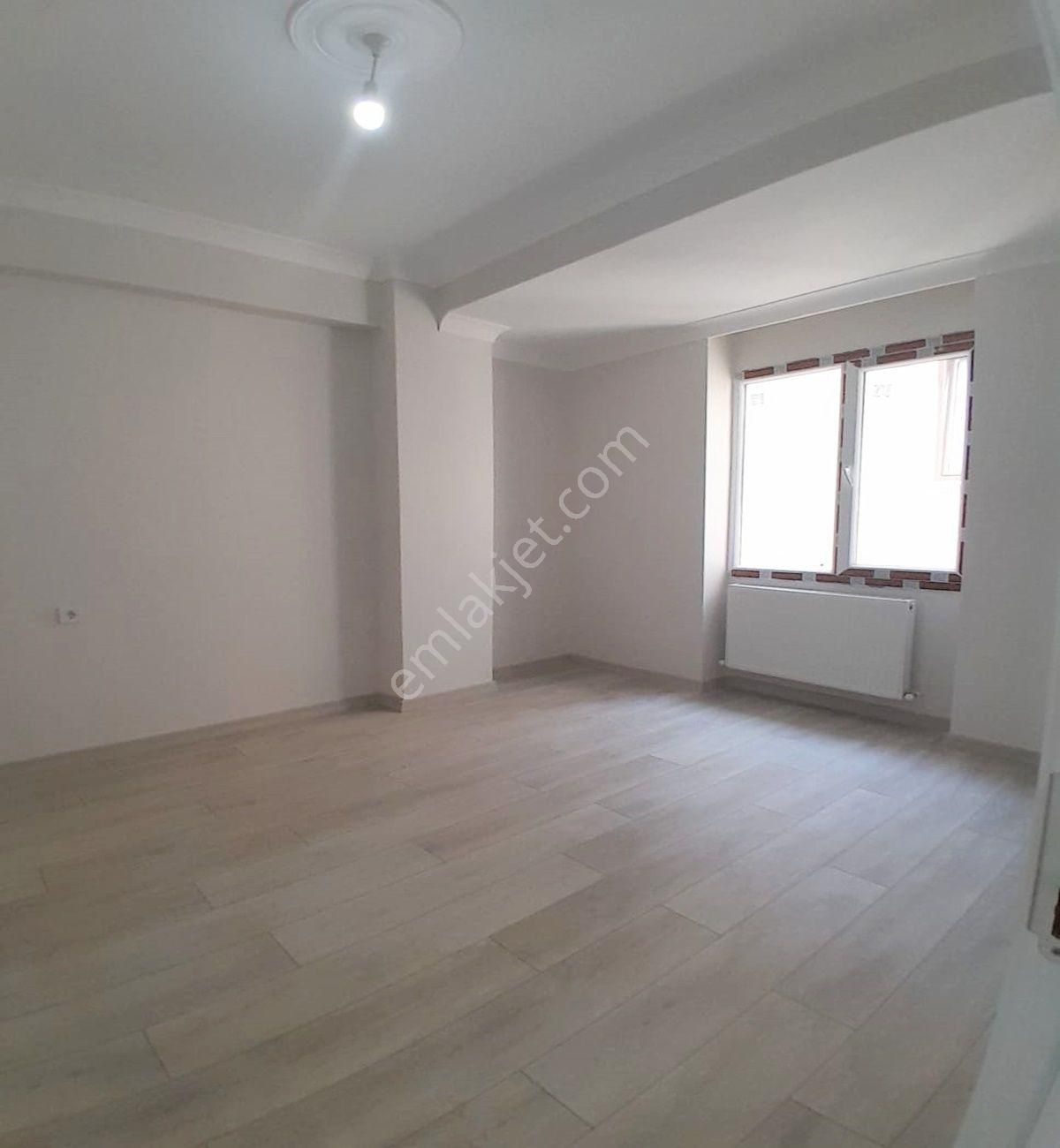 Müslüm Emlaktan Metrobüse Yürüme Mesafesinde 4+2 Dublex - Görsel 10