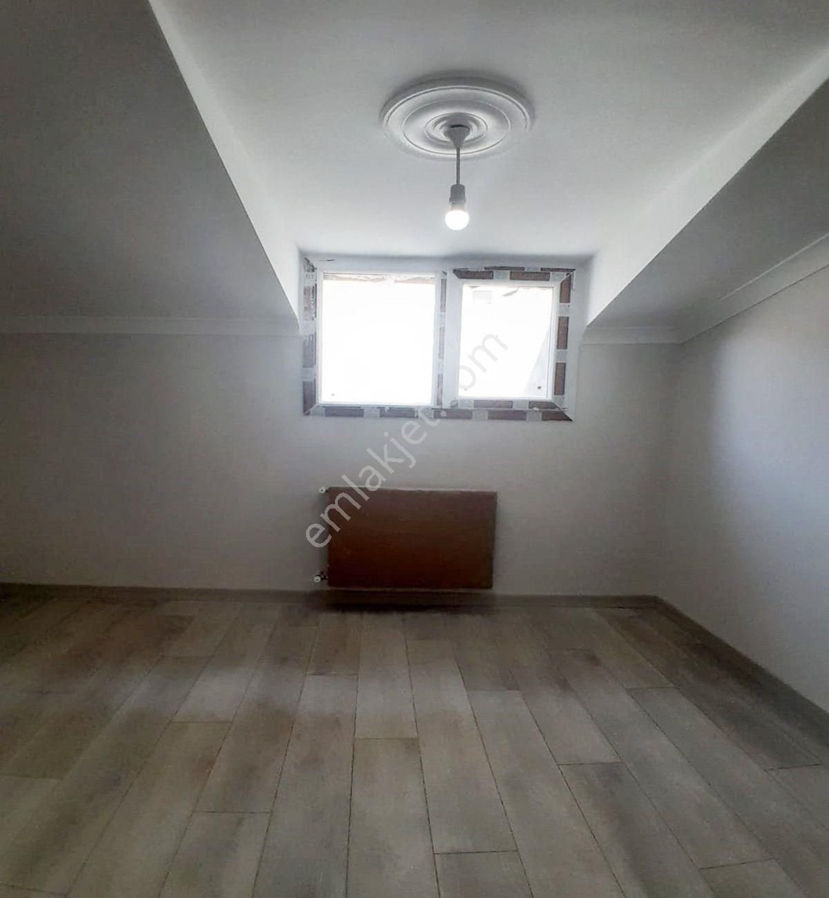 Müslüm Emlaktan Metrobüse Yürüme Mesafesinde 4+2 Dublex - Görsel 3