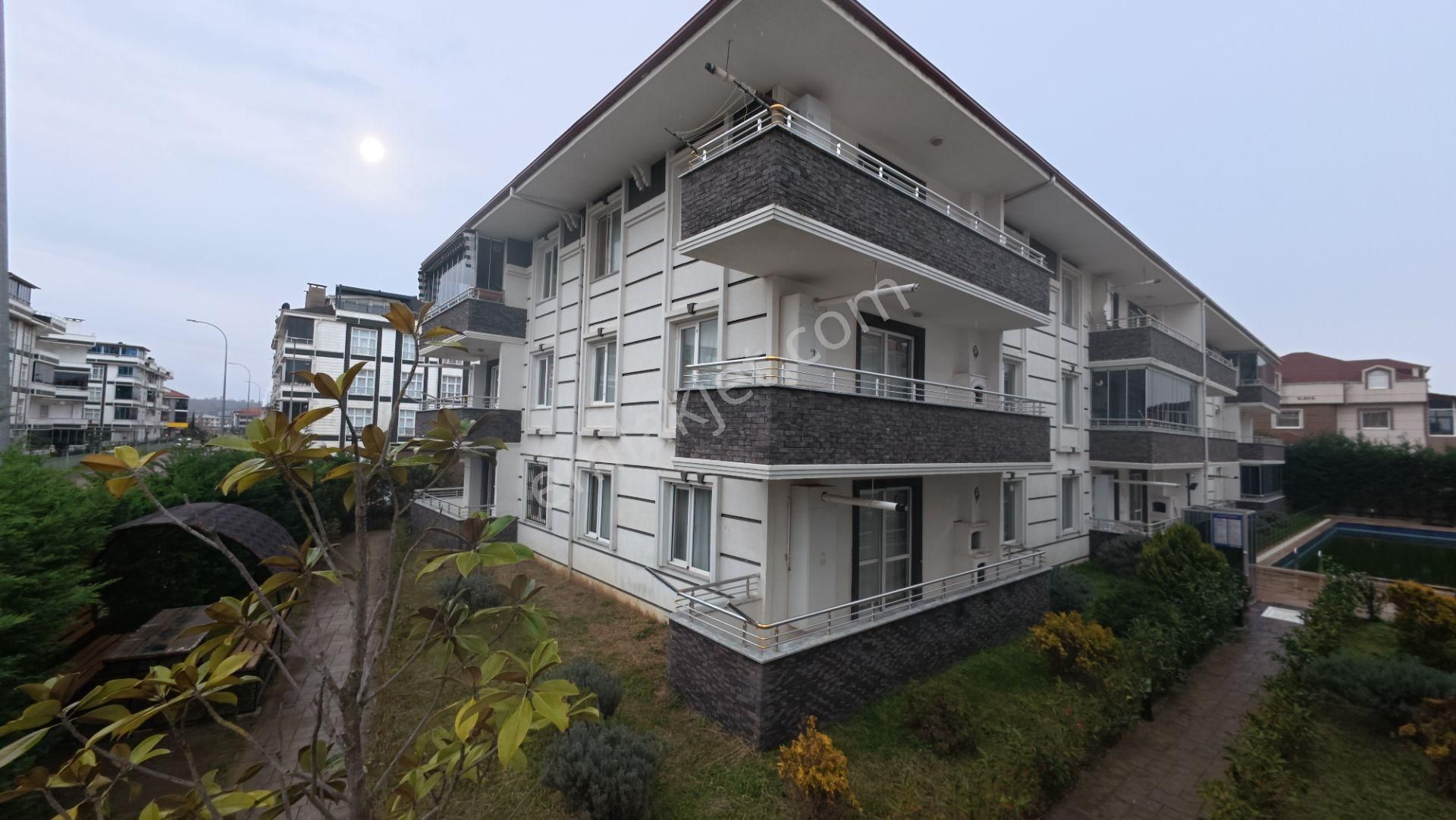 Sakarya Karasuda Geniş Salonlu Havuzlu Site İçerisinde 2+1 Satılık Daire - Görsel 3