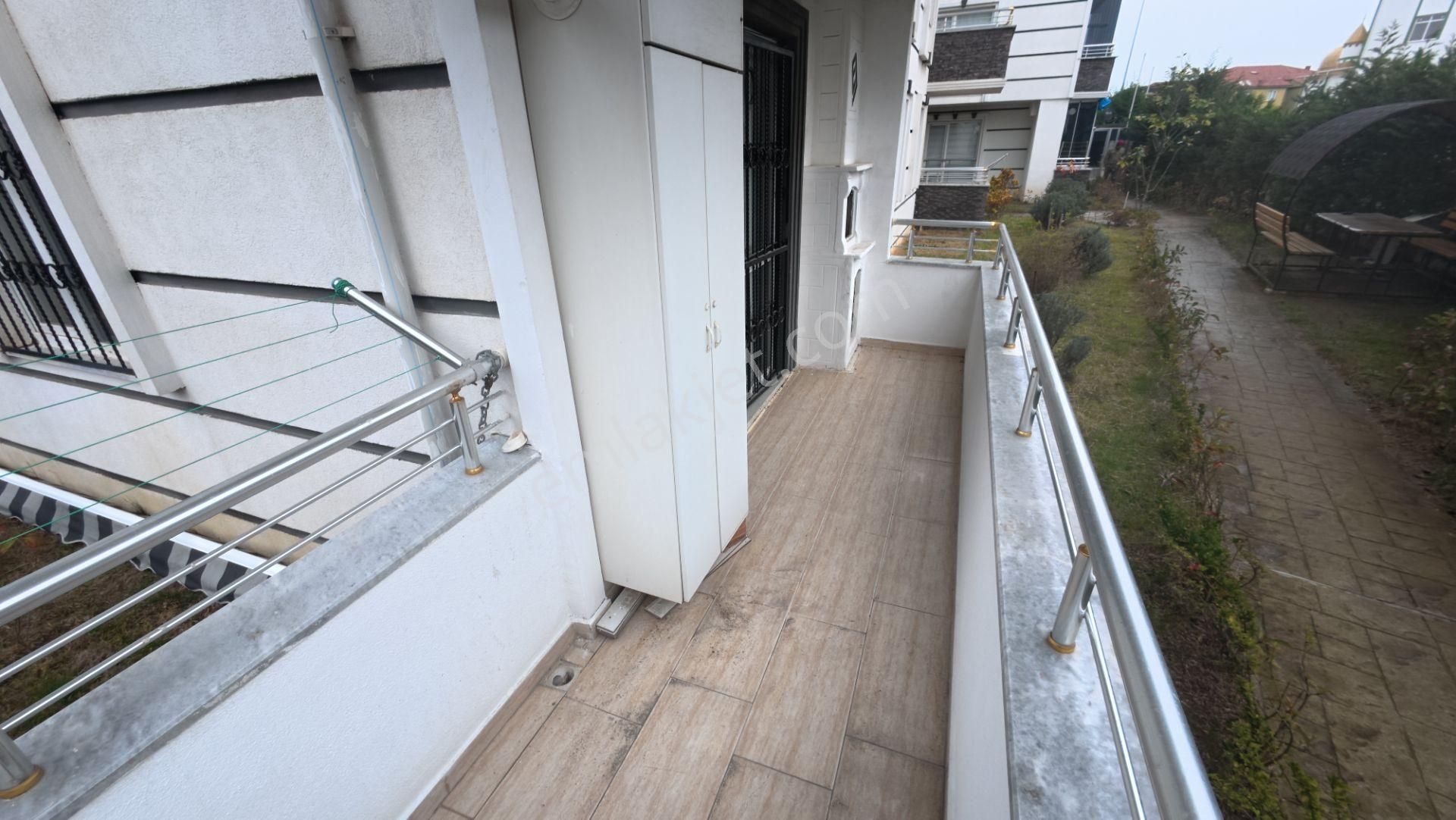 Sakarya Karasuda Geniş Salonlu Havuzlu Site İçerisinde 2+1 Satılık Daire - Görsel 15