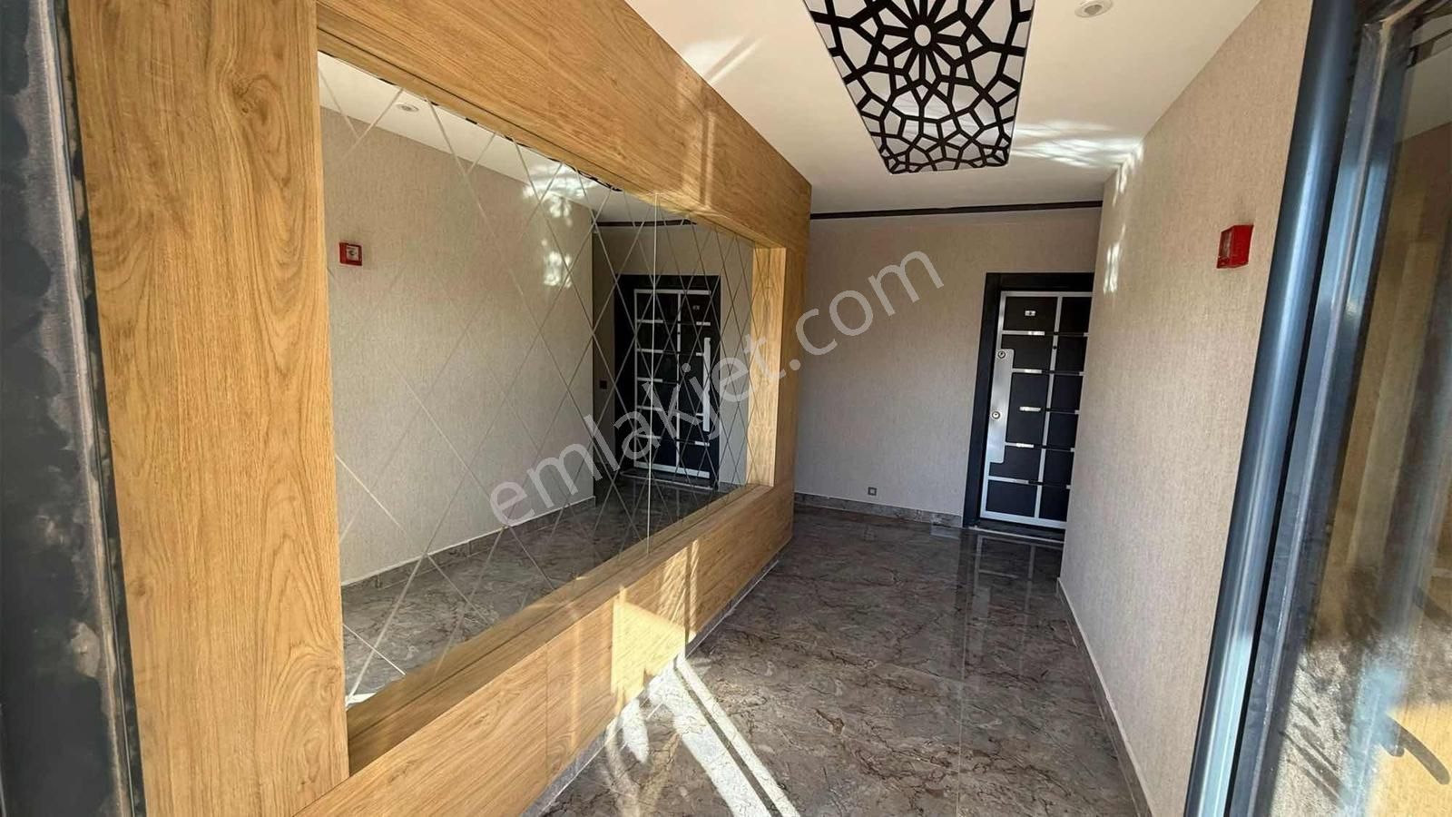 Altıntaş'ta Fıtness Hamam Saunalı Olımpık Y.havuzlu Kiralık 2+1 - Görsel 5