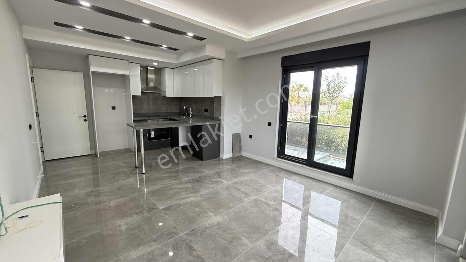 Altıntaş'ta Fıtness Hamam Saunalı Olımpık Y.havuzlu Kiralık 2+1 - Görsel 13