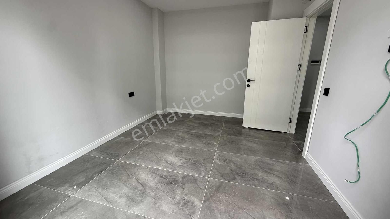 Altıntaş'ta Fıtness Hamam Saunalı Olımpık Y.havuzlu Kiralık 2+1 - Görsel 2
