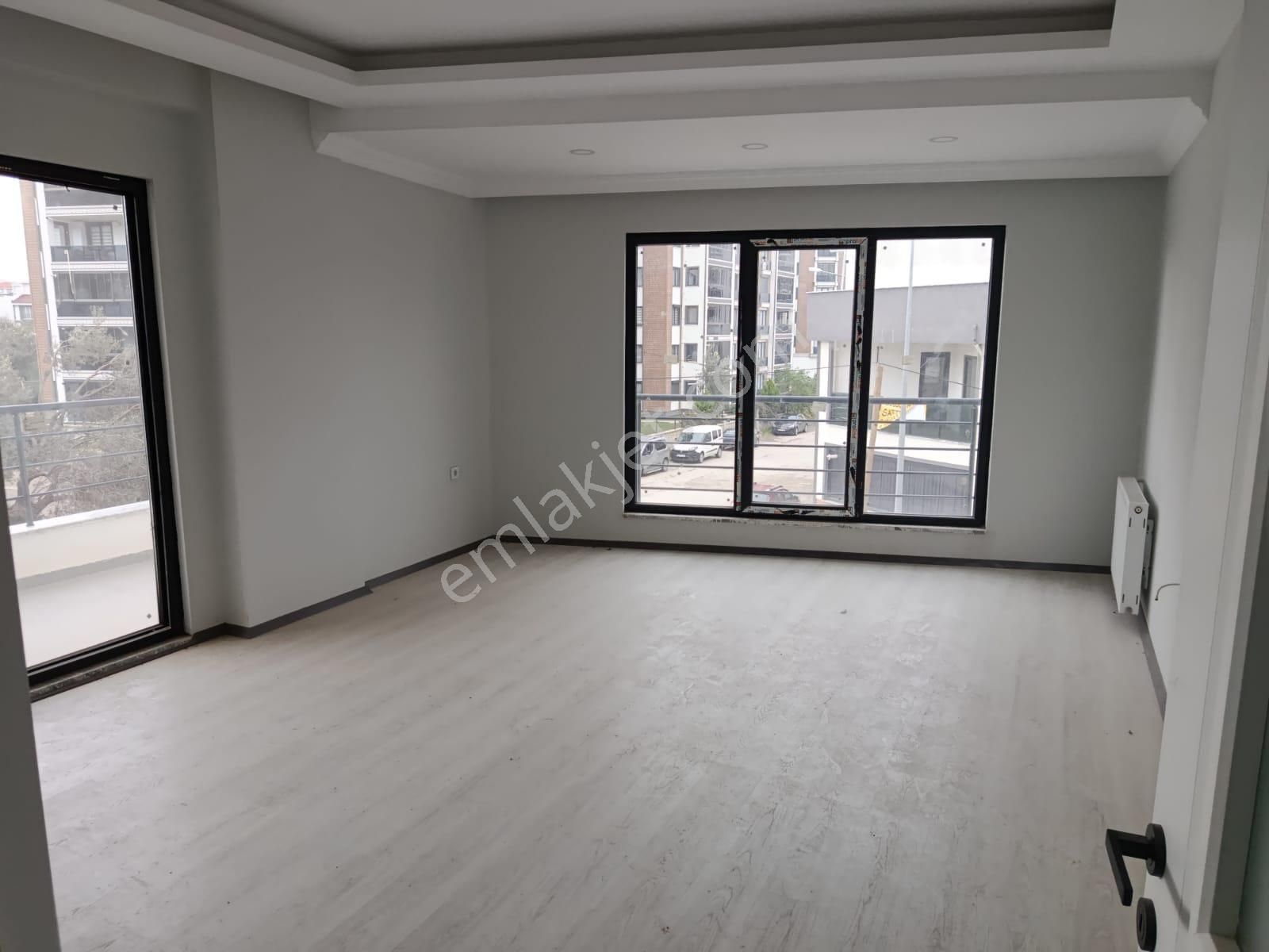 Akçay Doruk Gayrimenkul'den Kadıköy'de Emsalsiz Köşe 2+1 Daire - Görsel 29