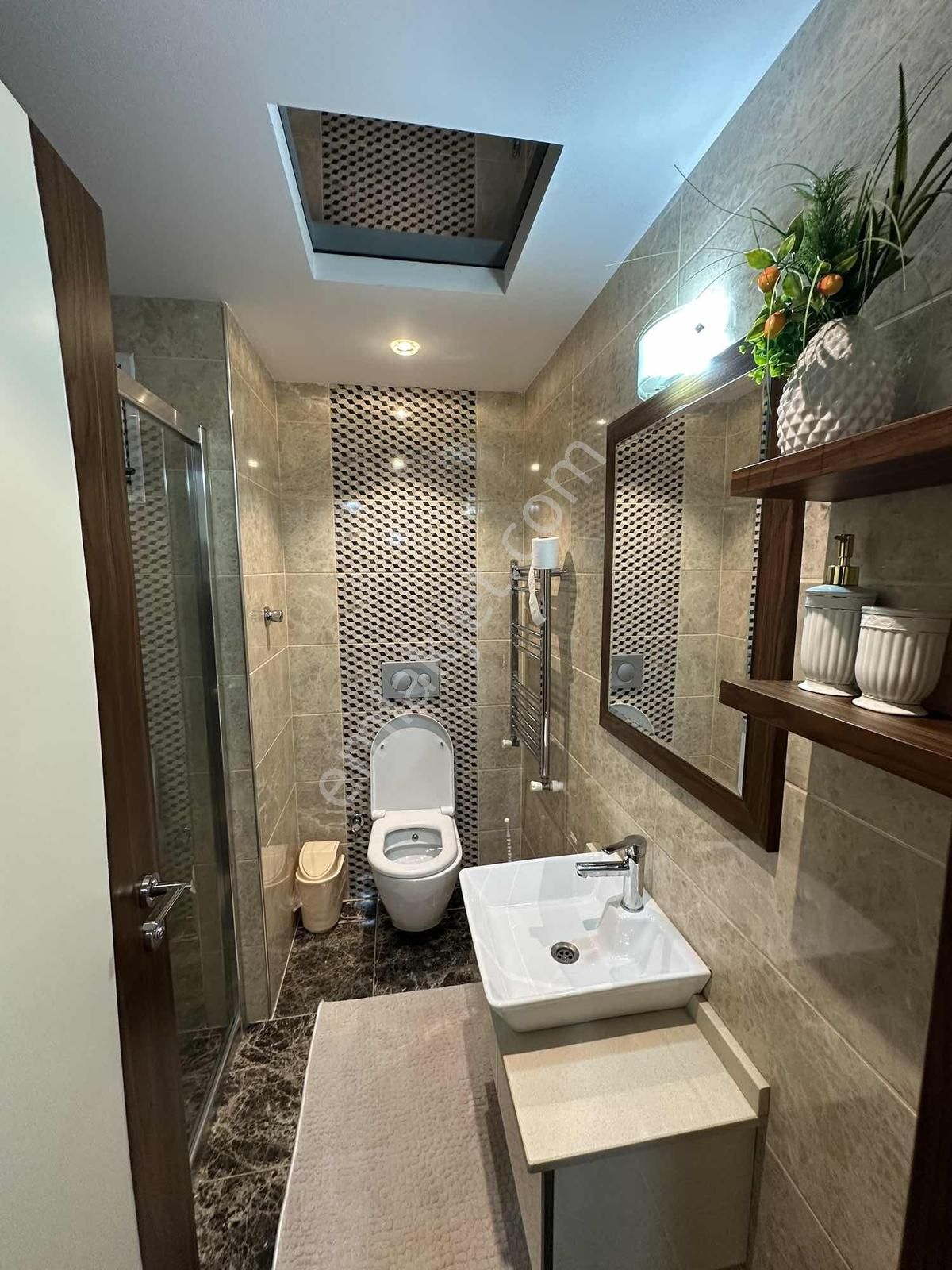 Gürselpaşa Da Havuzlu Güvenlikli Sitede Kiralık 1+1 Ful Eşyalı - Görsel 24