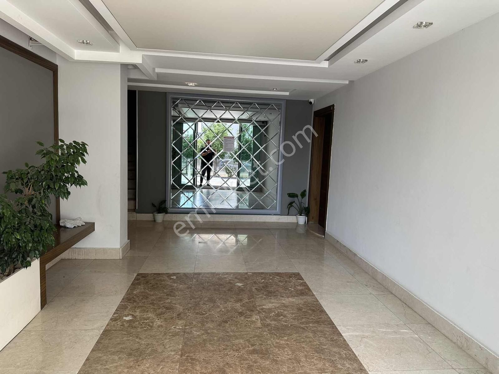 Gürselpaşa Da Havuzlu Güvenlikli Sitede Kiralık 1+1 Ful Eşyalı - Görsel 25