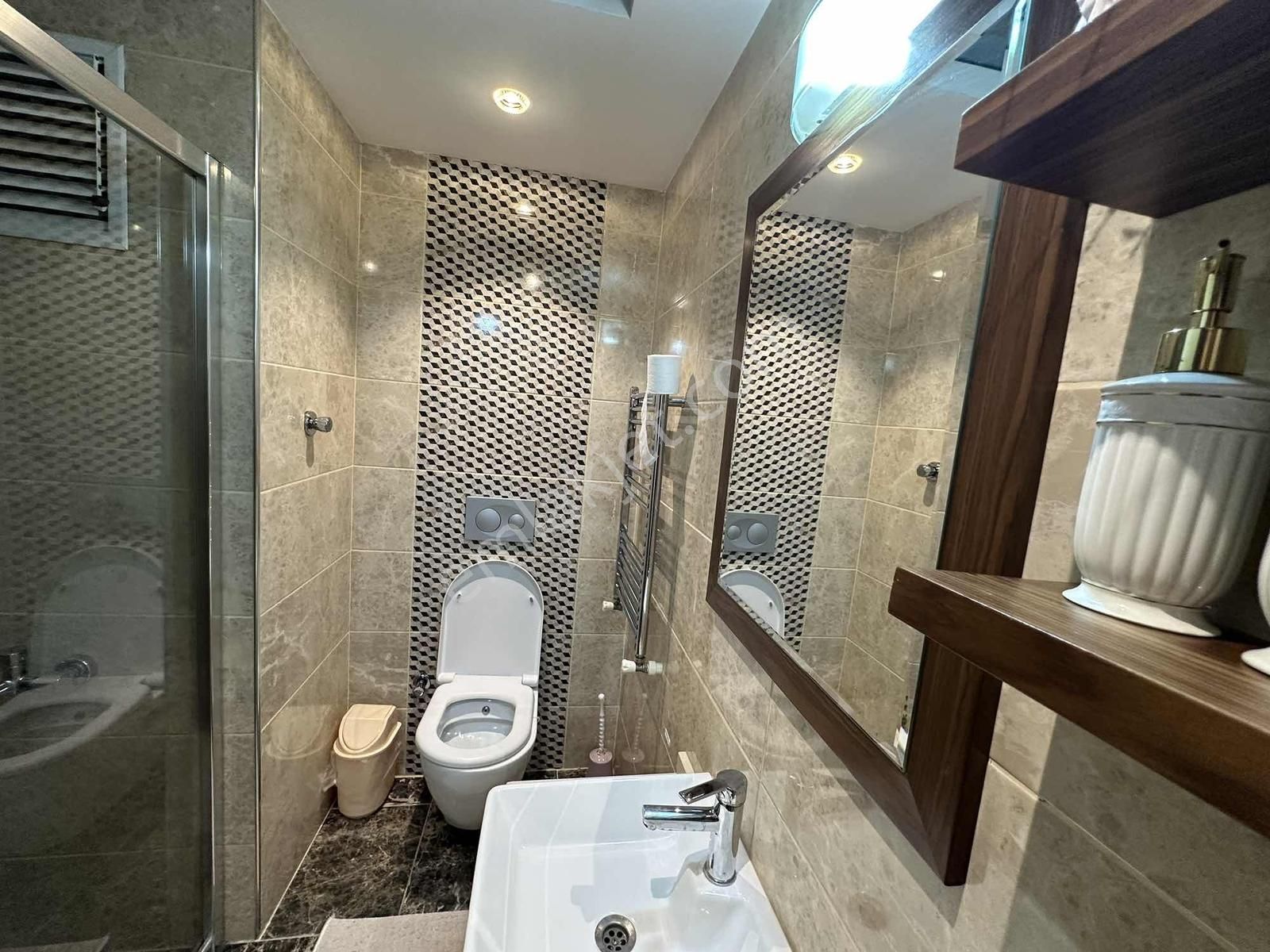 Gürselpaşa Da Havuzlu Güvenlikli Sitede Kiralık 1+1 Ful Eşyalı - Görsel 18