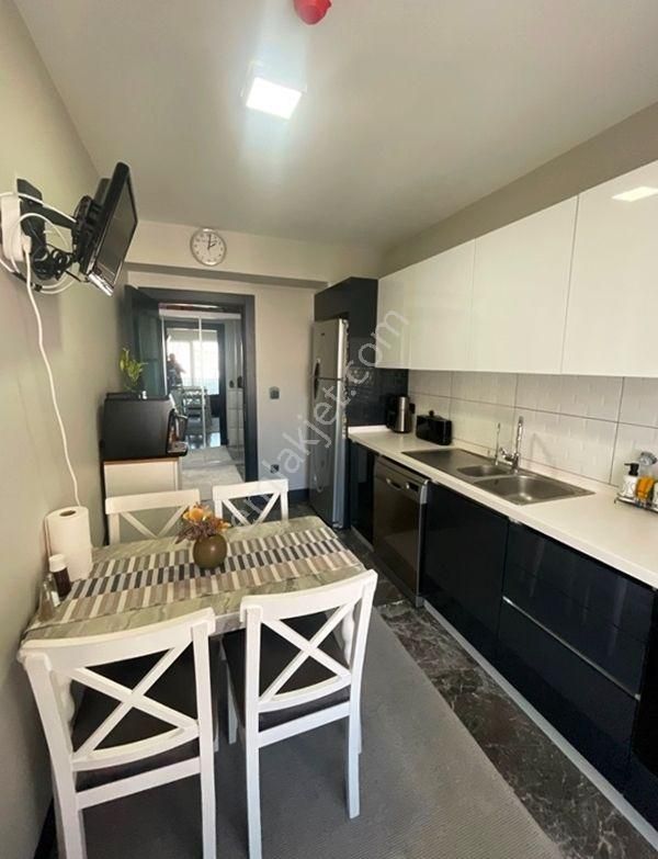 Mertcan Dan Royal Garden'de Ebeveyn Banyolu 3+1 Deniz Manzaralı - İskanlı - Görsel 14