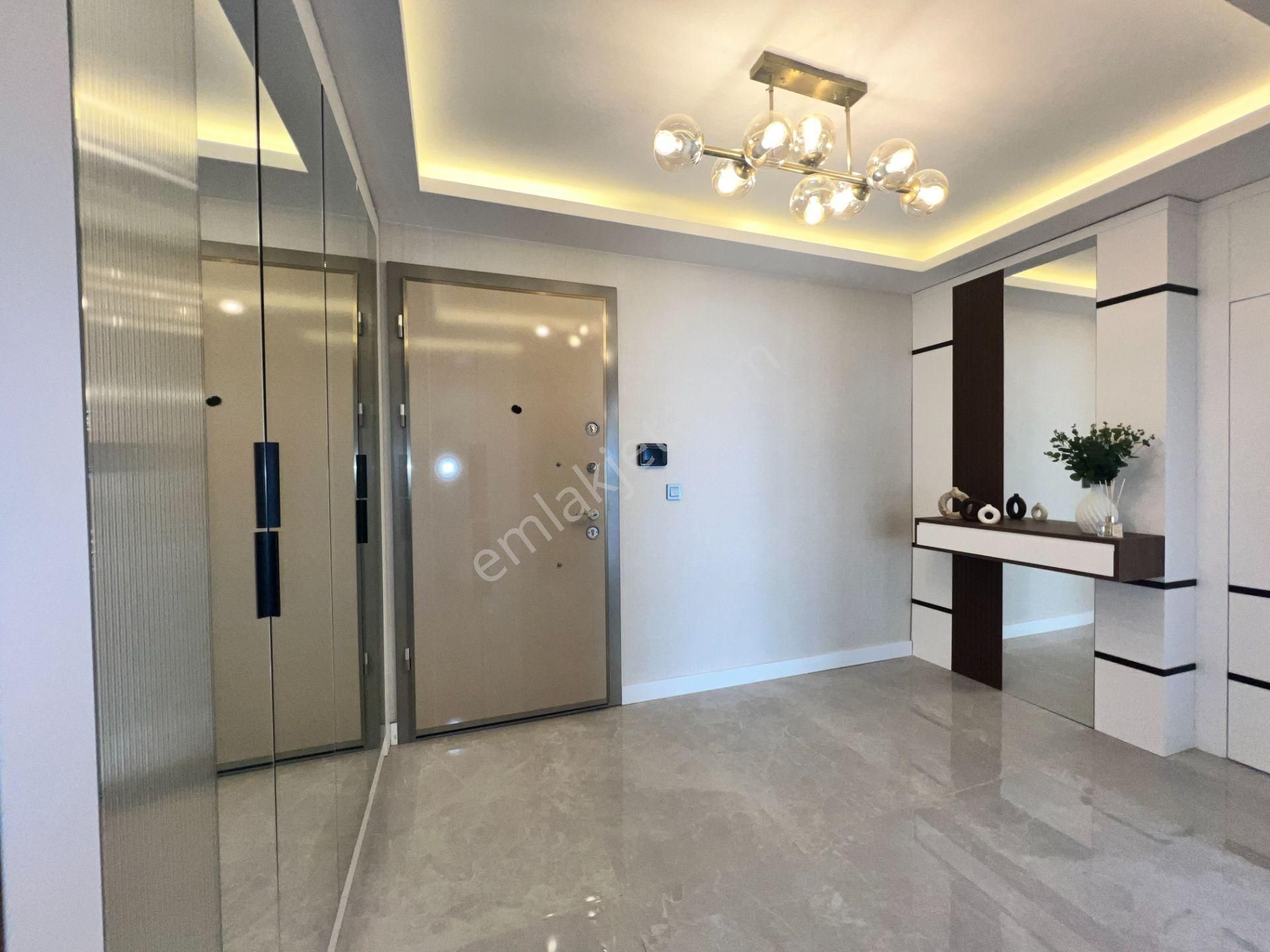 Pursaklar Ufuk Kılıç Emlak'tan Bulvar Cepheli Sıfır 4+1 Site Dairesi - Görsel 31