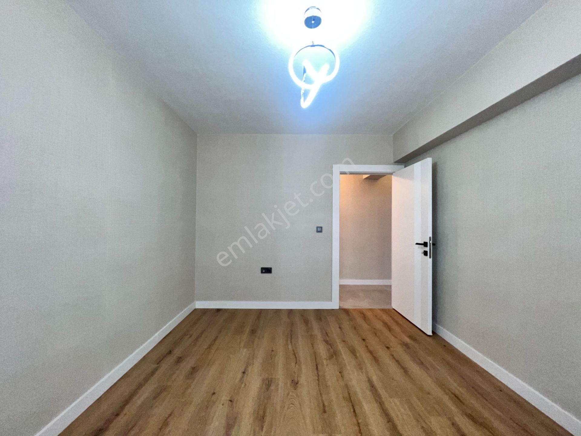 Pursaklar Ufuk Kılıç Emlak'tan Bulvar Cepheli Sıfır 4+1 Site Dairesi - Görsel 17