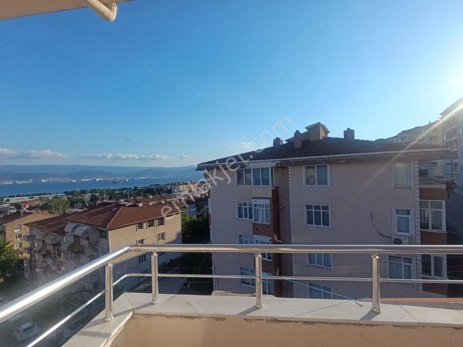 İzmit Lisesi Ve Dereli Okullar Yanı 3+1 Deniz Manzaralı Kiralık - Görsel 4