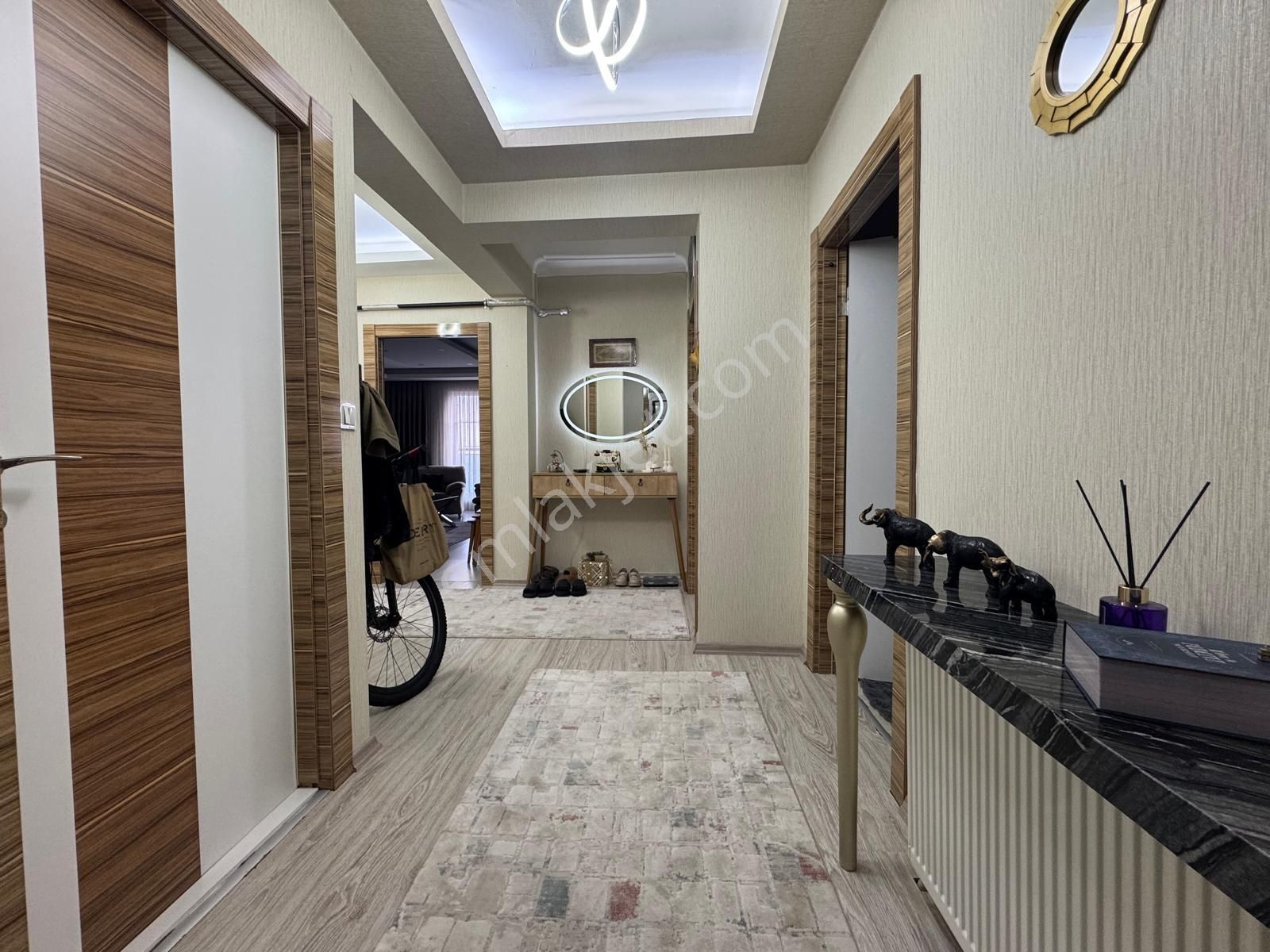 Keçiören Kafkaslarda 3+1 Full Yapılı İskanlı Manzaralıgenişdaire - Görsel 33