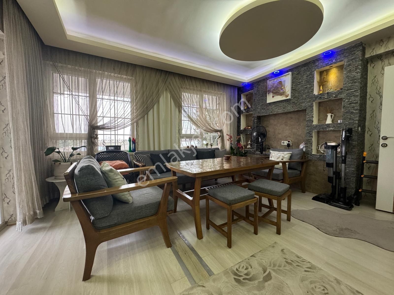 Keçiören Kafkaslarda 3+1 Full Yapılı İskanlı Manzaralıgenişdaire - Görsel 15