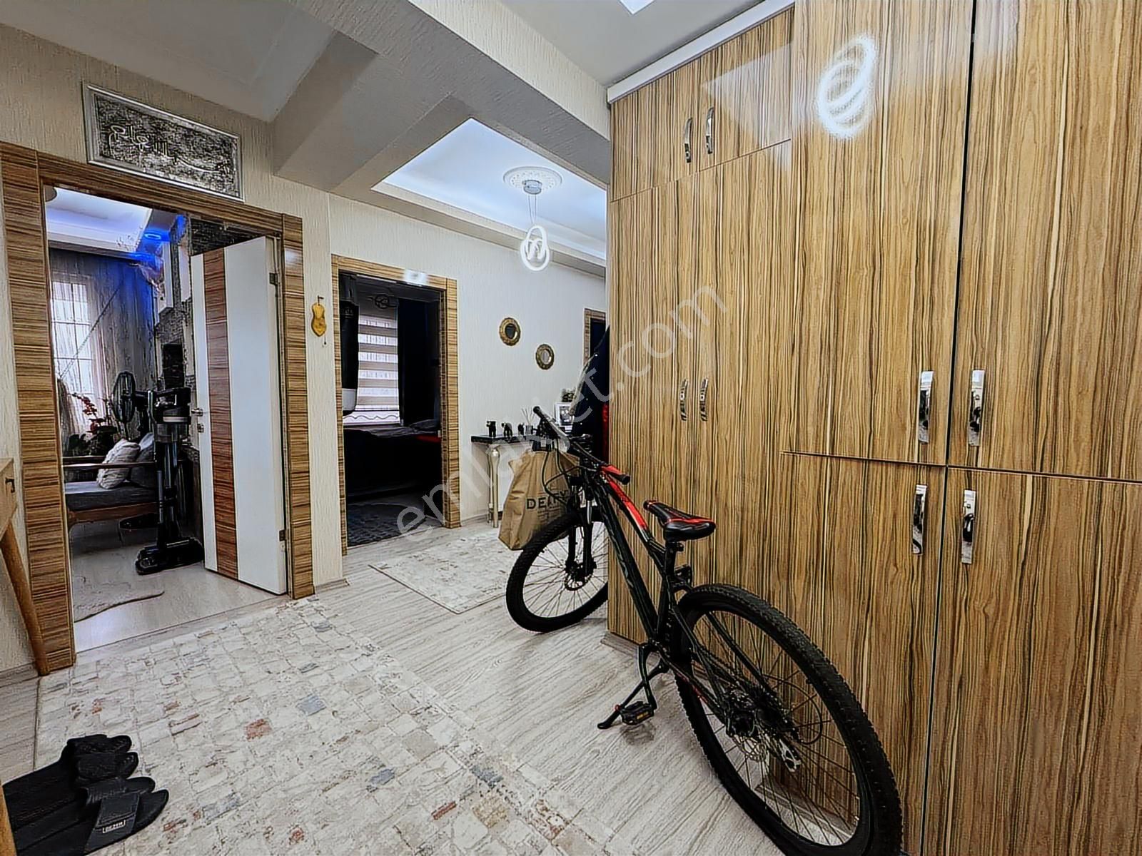 Keçiören Kafkaslarda 3+1 Full Yapılı İskanlı Manzaralıgenişdaire - Görsel 10