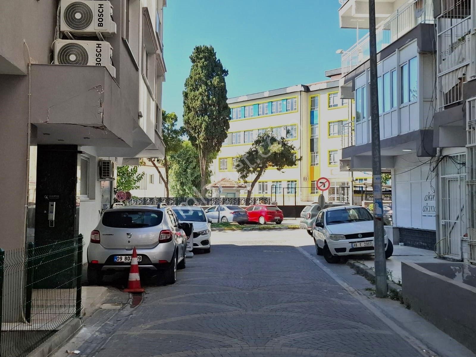 Kuşadası Türkmen'de Sahile 100 Mt. 78 M2 1+1 Satılık Daire - Görsel 16