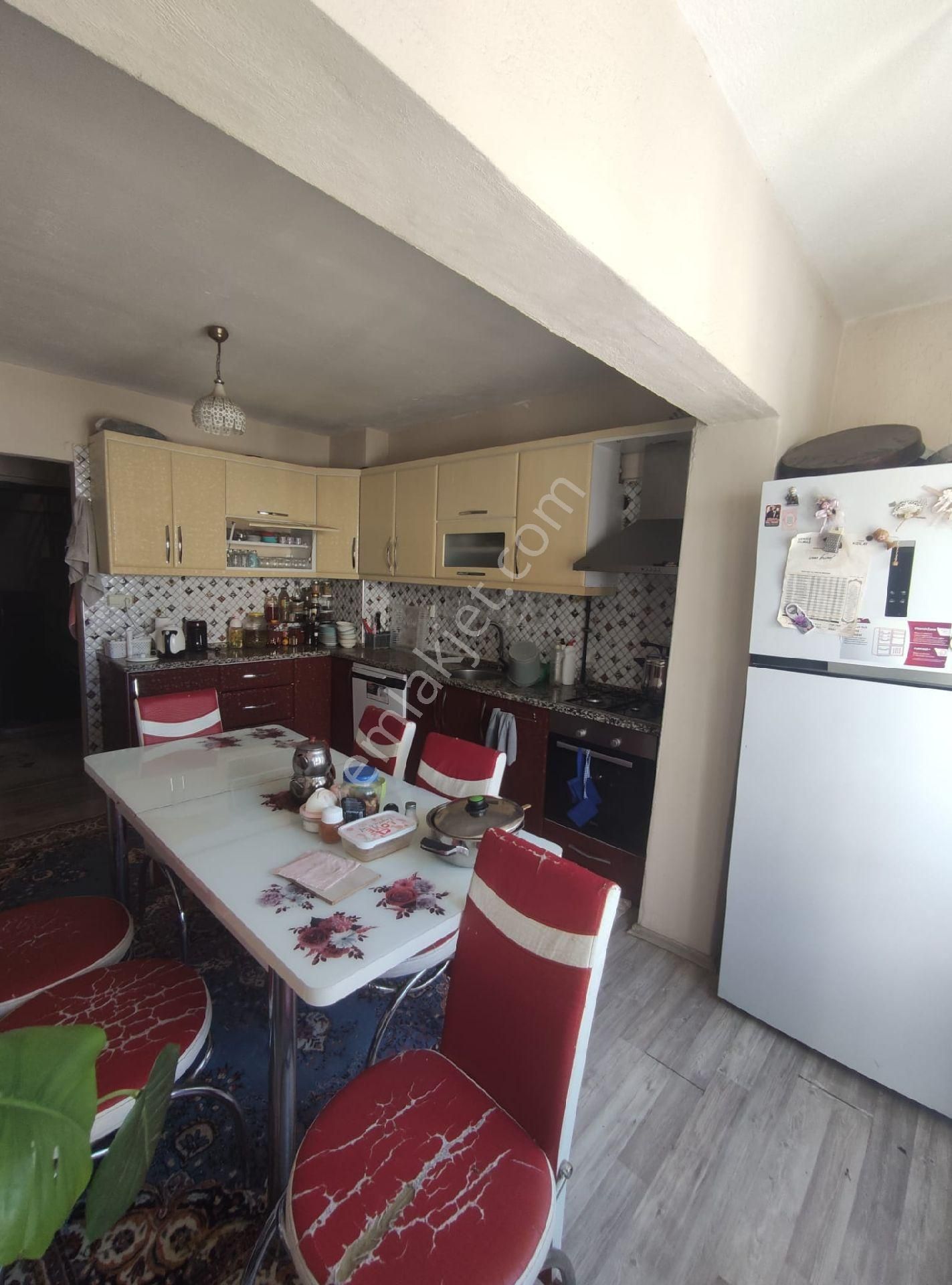 Yıldıztepe Mah. 3+1 Doğalgazlı 140 M2. Satılık Daire - Görsel 4