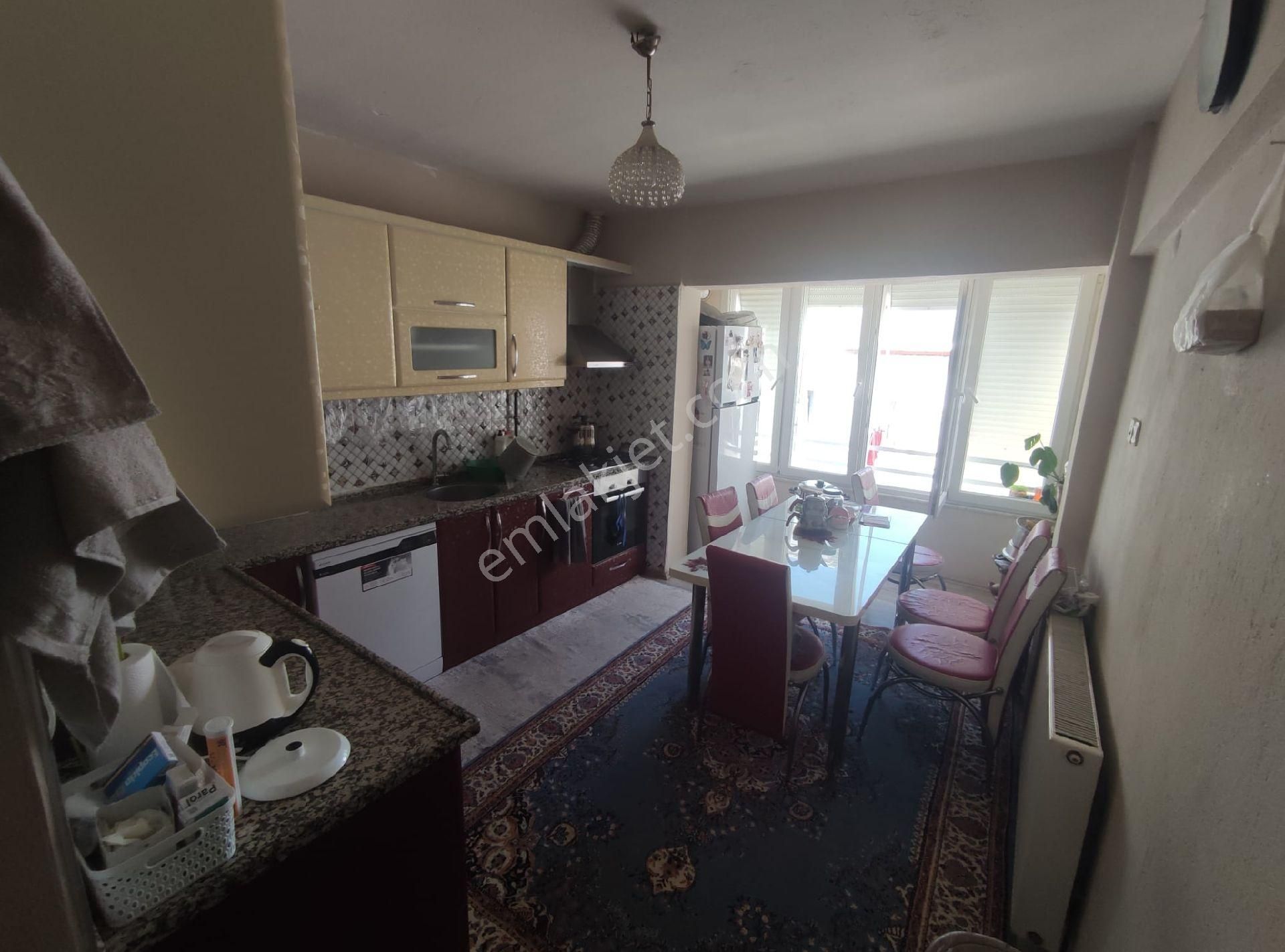 Yıldıztepe Mah. 3+1 Doğalgazlı 140 M2. Satılık Daire - Görsel 3