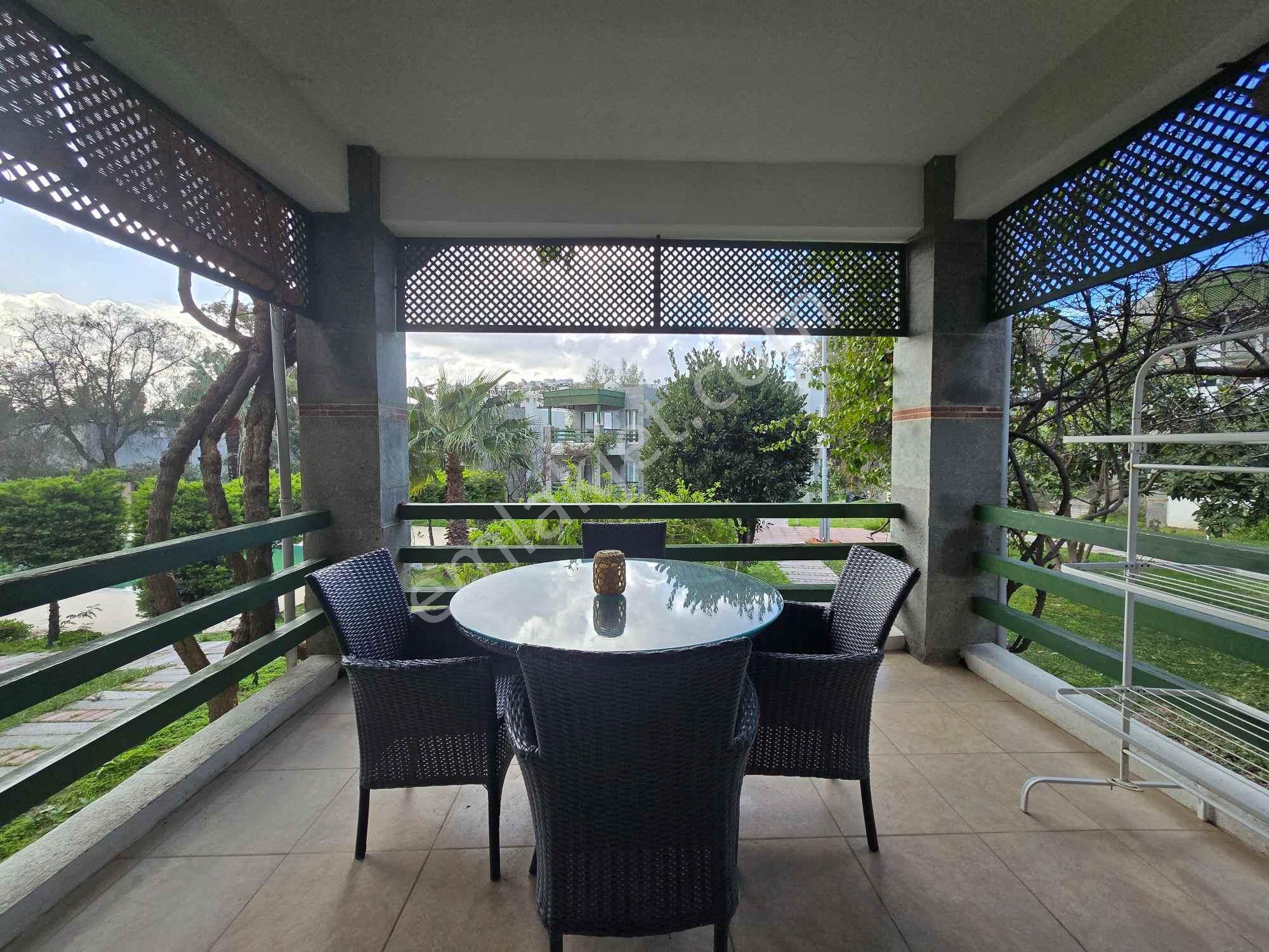 Bodrum Eskıçeşme Asarlık’ta Anatolıa Beach’te Kıralık Eşyalı Bahçe Katı Daıre