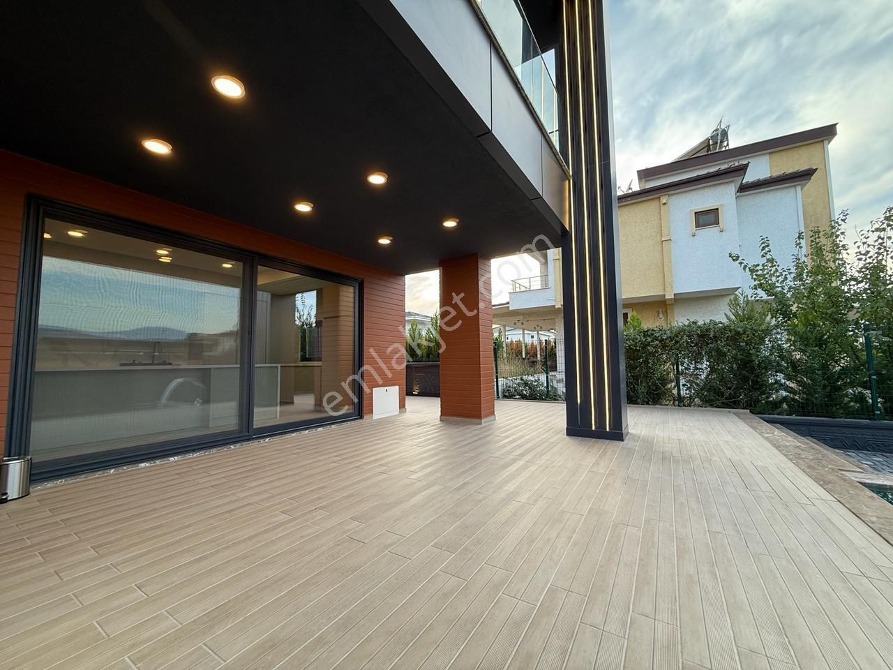 ✨akçay Ay Emlaktan✨hamidiye'de Hayallerinizi Süsleyecek Yüzme Havuzlu Satılık 5+1 Müstakil Villa - Görsel 23