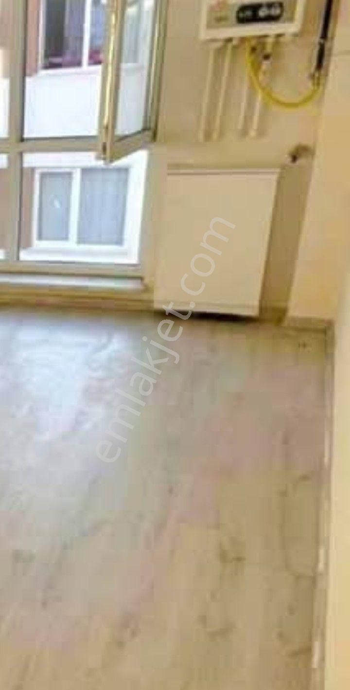 Esentepe Mahallesi Caddesinde Kiralık Asansörlü 1+1 Apart - Görsel 3