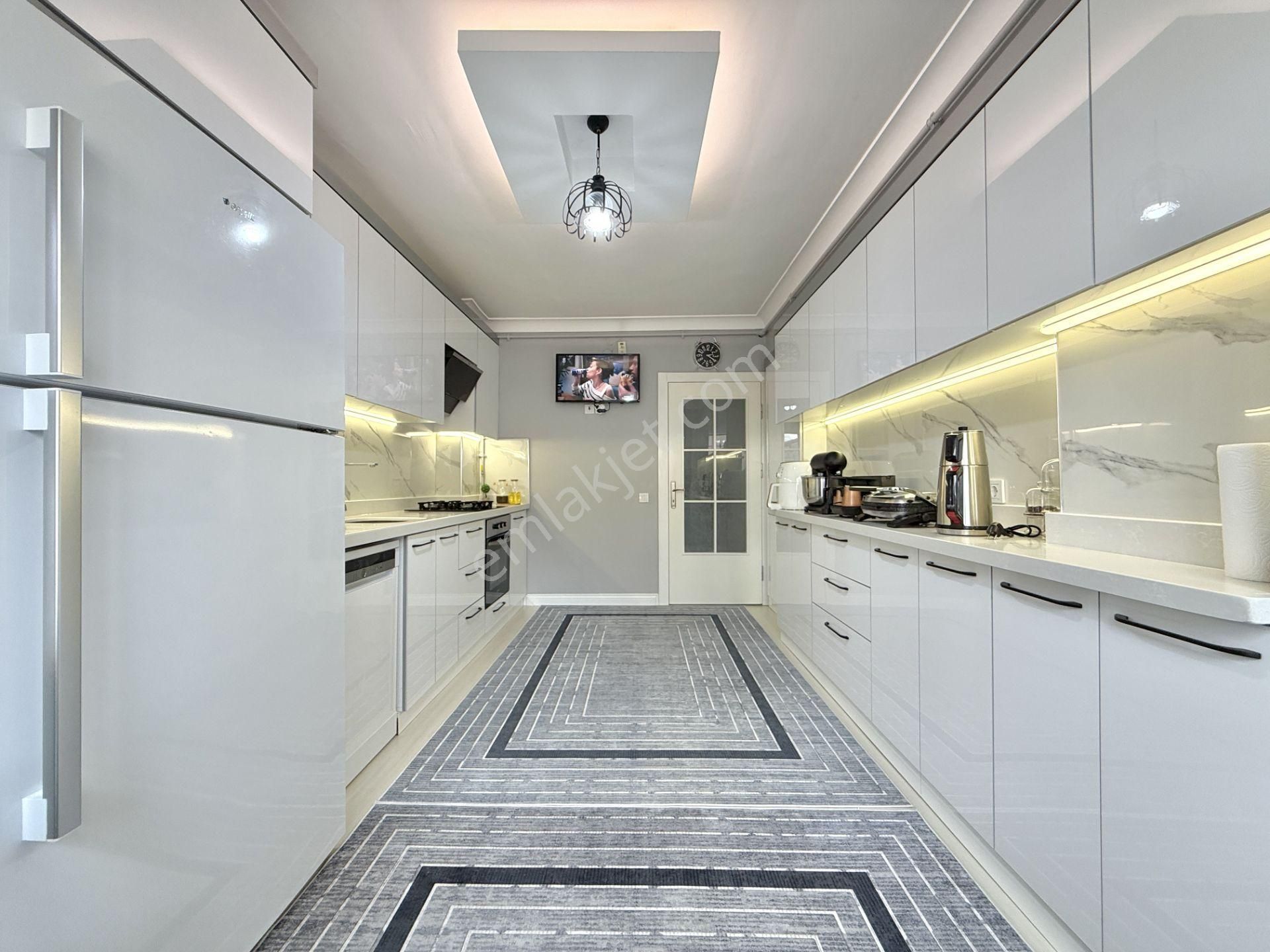 Kalecik Emlak'tan Asansörlü Yeni Bina, 2.kat Güney Full Yapılı 160m² 4+1 - Görsel 2