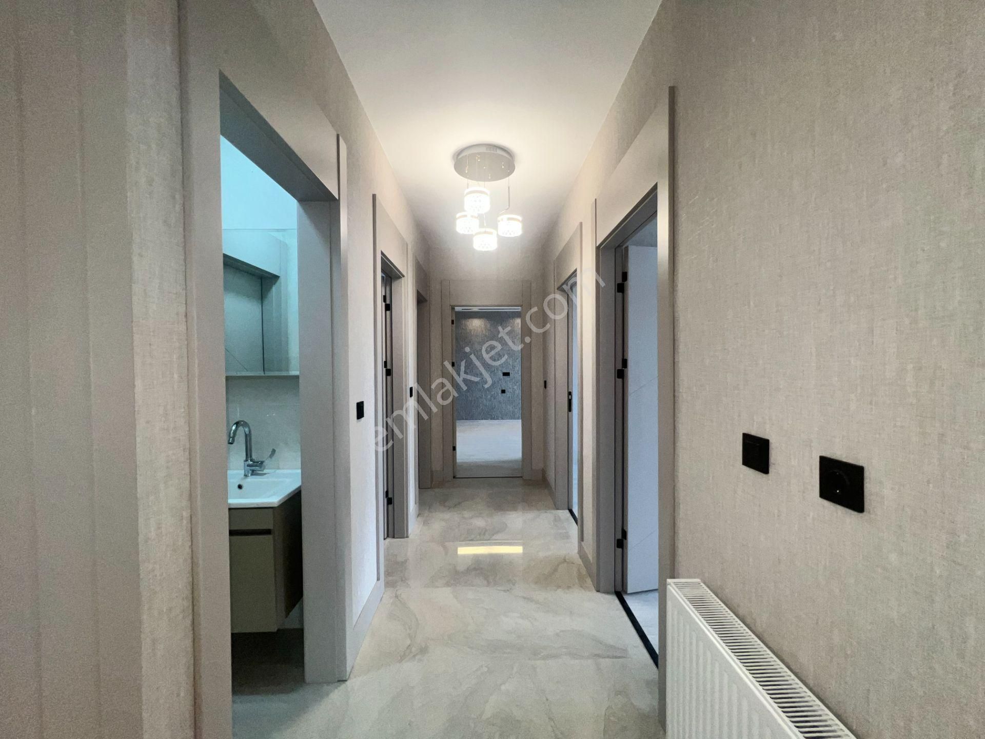 Pursaklar Ufuk Kılıç Emlak'tan Bulvarda 4+1 Ultra Lüx 4. Kat Site Dairesi - Görsel 27