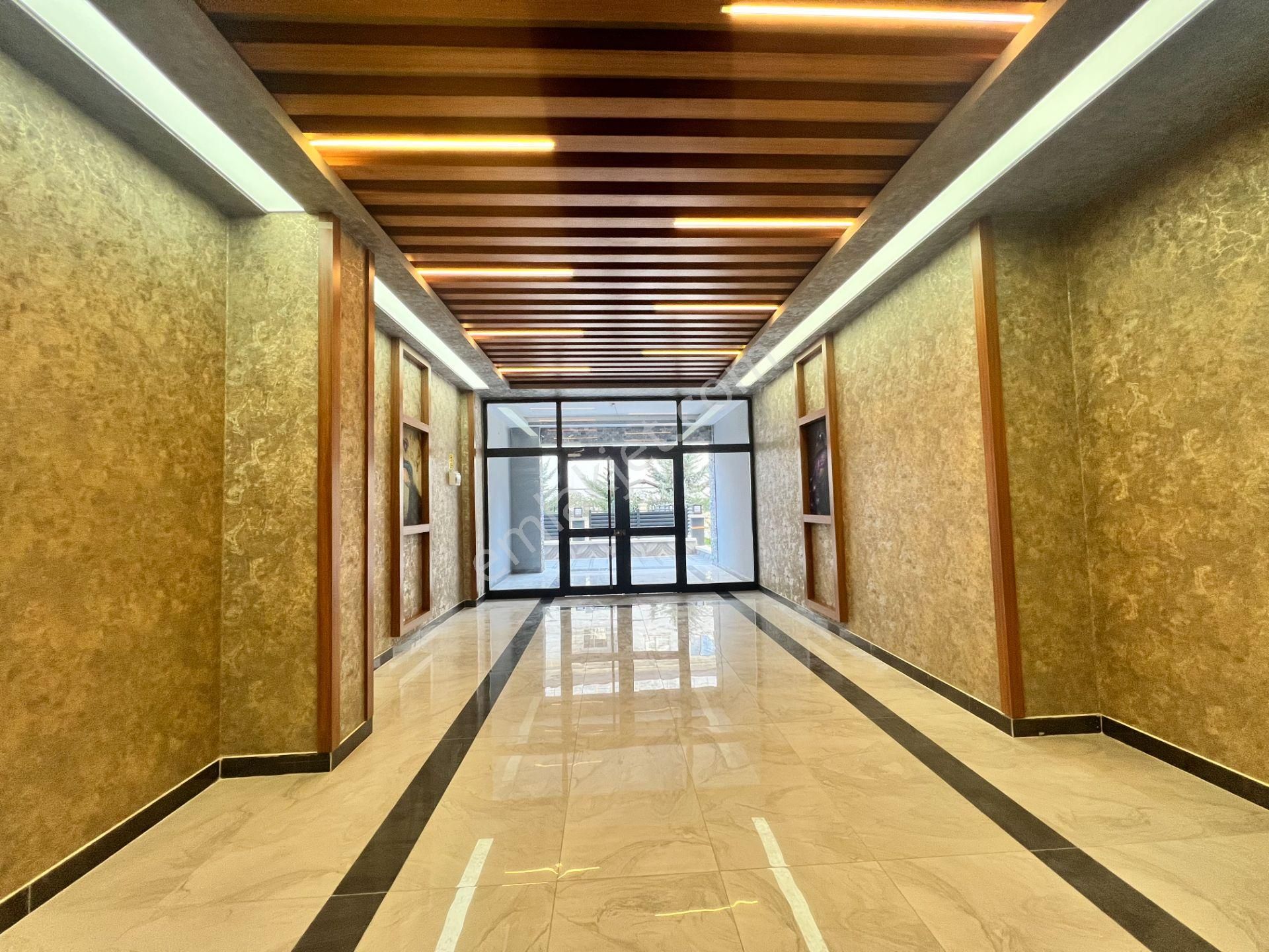 Pursaklar Ufuk Kılıç Emlak'tan Bulvarda 4+1 Ultra Lüx 4. Kat Site Dairesi - Görsel 33