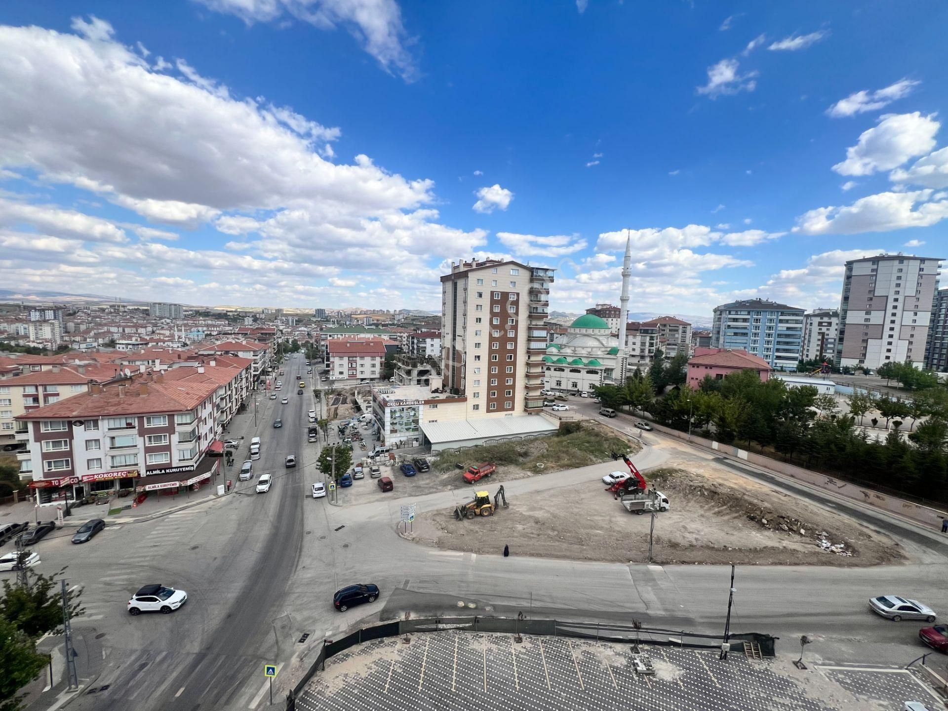 Pursaklar Ufuk Kılıç Emlak'tan Bulvarda 4+1 Ultra Lüx 4. Kat Site Dairesi - Görsel 6