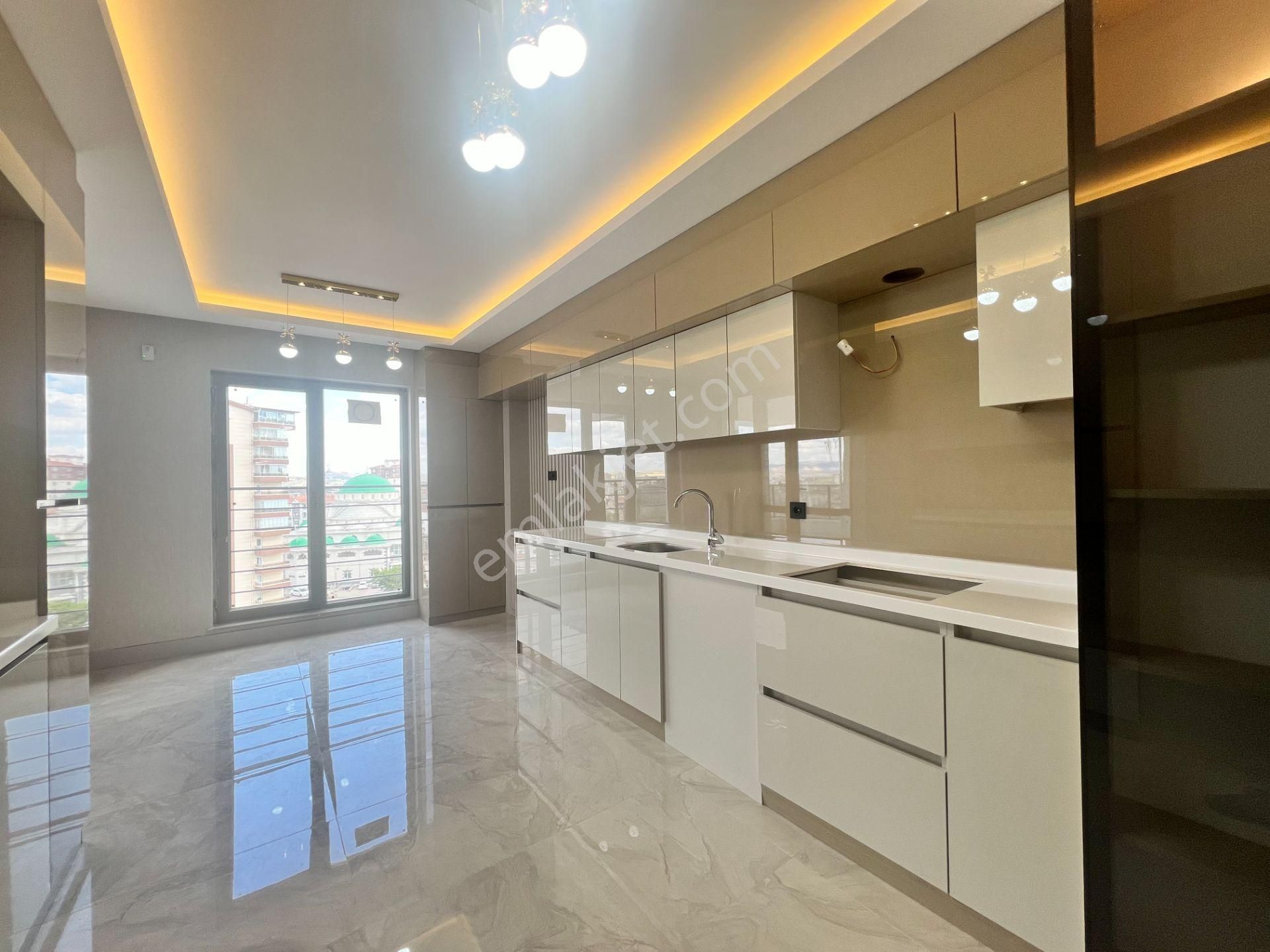 Pursaklar Ufuk Kılıç Emlak'tan Bulvarda 4+1 Ultra Lüx 4. Kat Site Dairesi - Görsel 4