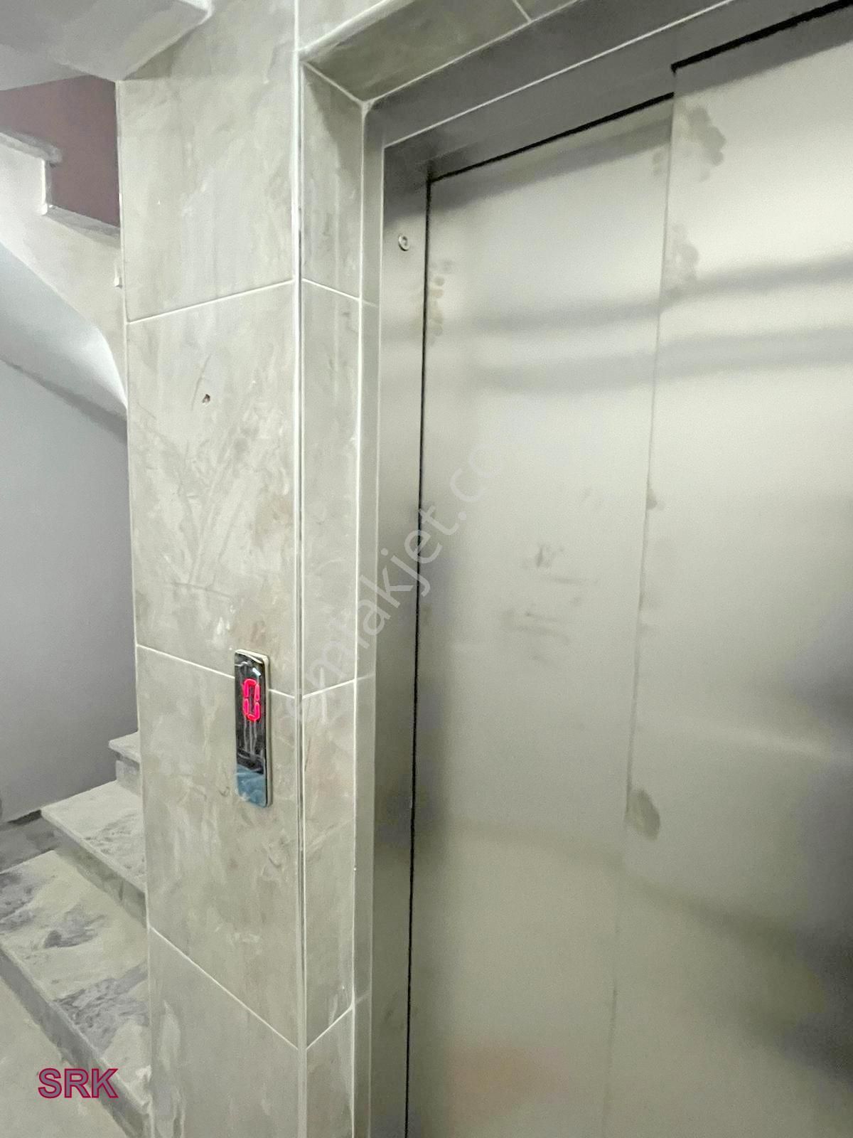 Serkan Gayrimenkuılden Bahçelievler Yenibosnada Sıfır Fevziçakmakta 1 Kat - Görsel 15