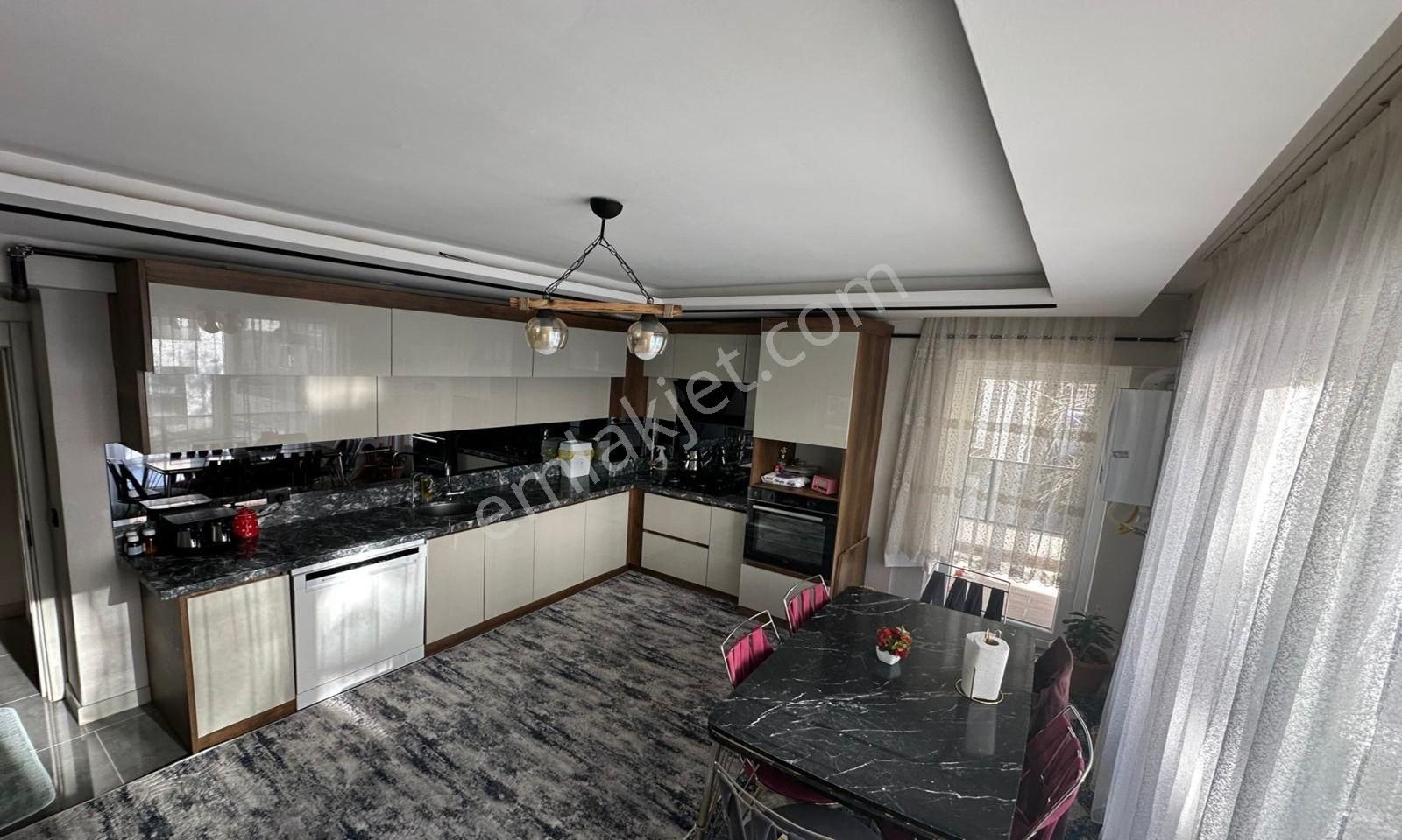 Karakaya'da Lüks Yapılı 3+1 Yeni Binada Merkezi Lakosyonda Fırsat Daire - Görsel 2