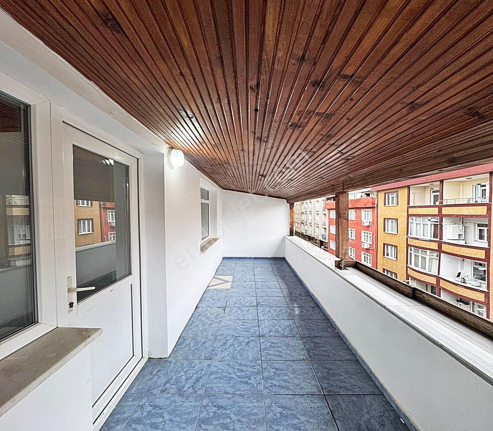 Güzelyurt Metrobüse Yürüme Mesafesinde Marmarapark Avm Nin Altında Teraslı Masrafsız Kiralık Daire - Görsel 5