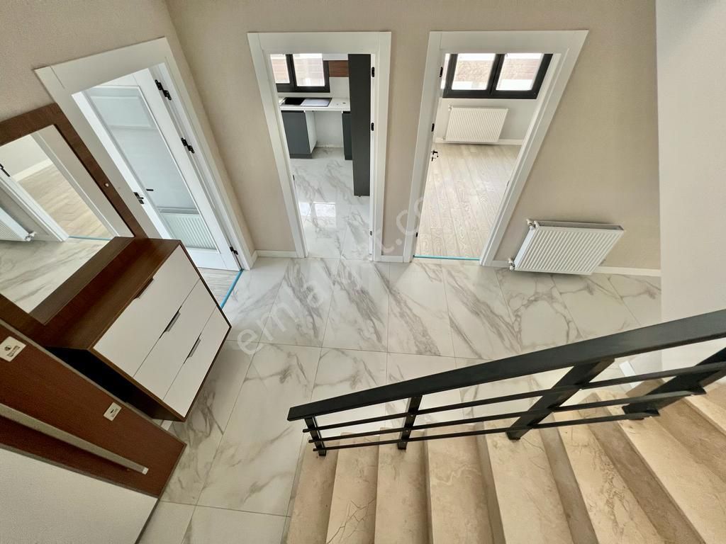 ꧁akçay Ay Emlaktan꧂pelitköyde Denize Sıfır Sitede Hayalllerinizi Süsleyecek Satılık 3+1dublex Daire - Görsel 28