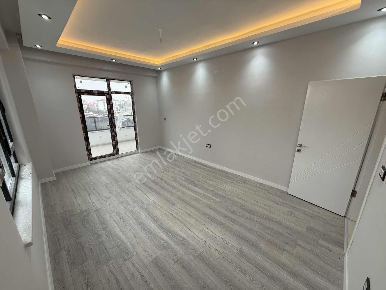 Vadişehir Sınırında 3+1 140m2 Cadde Üzeri Kiralık Daire - Görsel 2