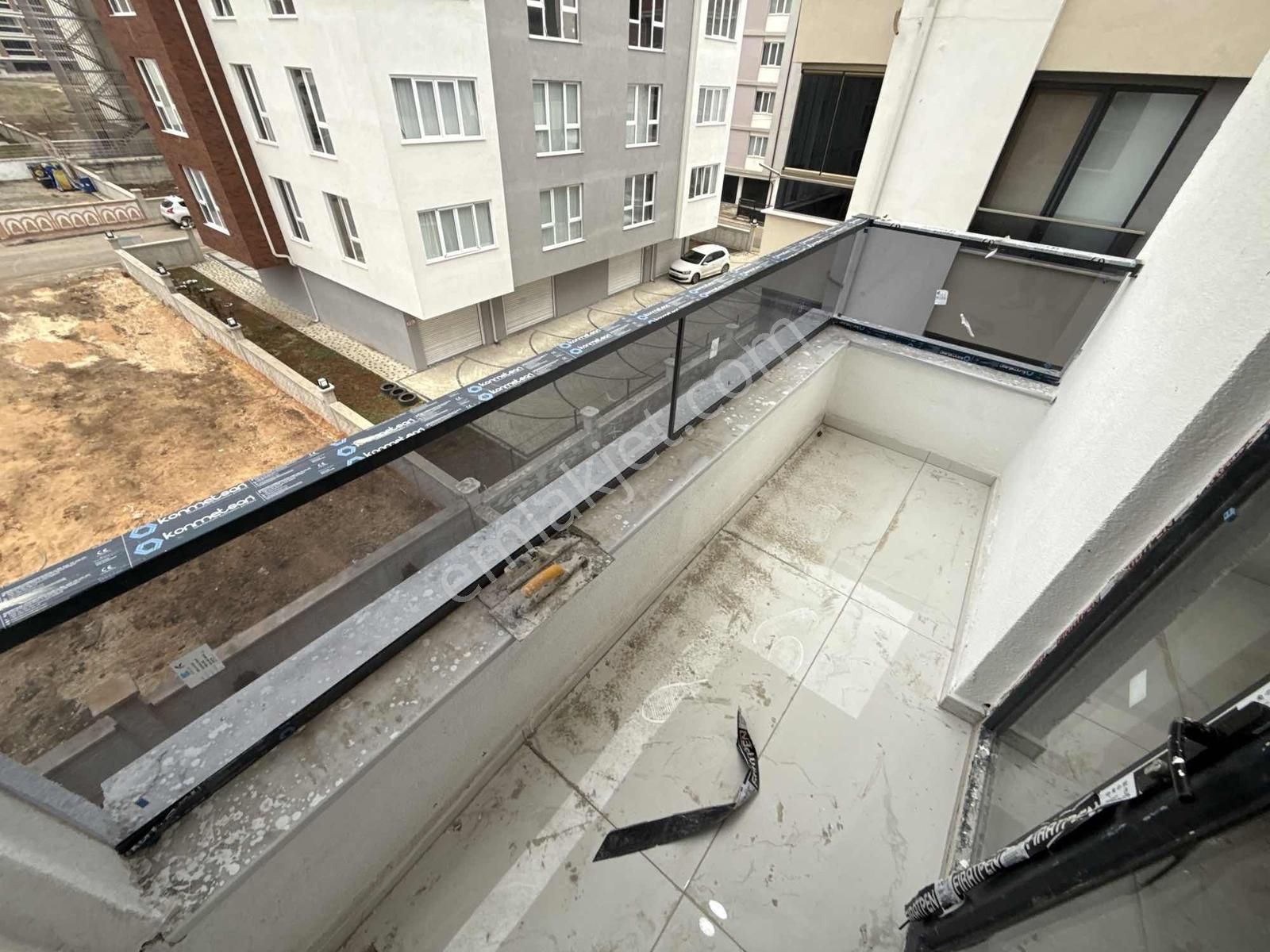 Vadişehir Sınırında 3+1 140m2 Cadde Üzeri Kiralık Daire - Görsel 21