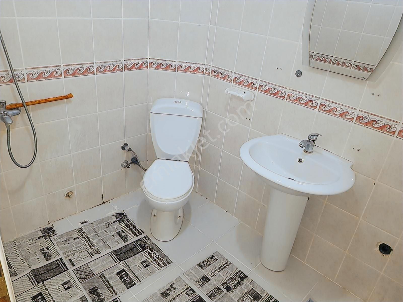 Süleyman Çelebi Lisesi'nin Bitişiğinde Kiralık 3,5+1 Daire - Görsel 2