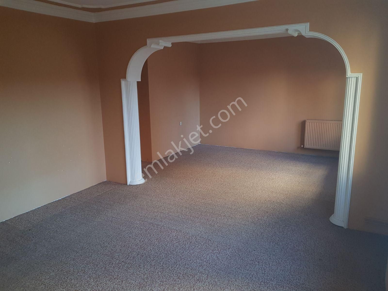 Süleyman Çelebi Lisesi'nin Bitişiğinde Kiralık 3,5+1 Daire - Görsel 5