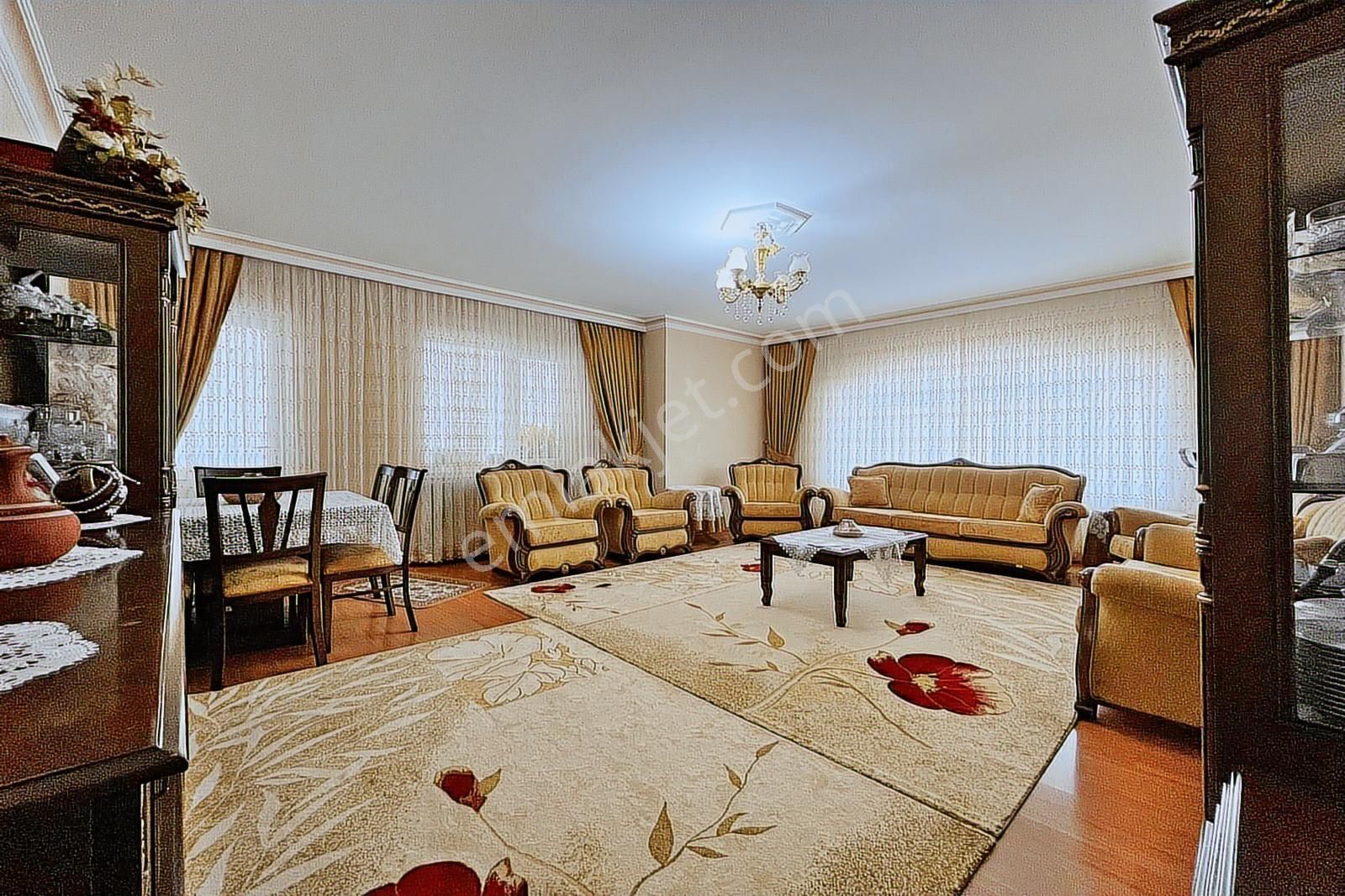 Karşıyaka'da 3.5+1 Ara Katta Ebeveyn Banyolu Kök Tapulu Daire - Görsel 19