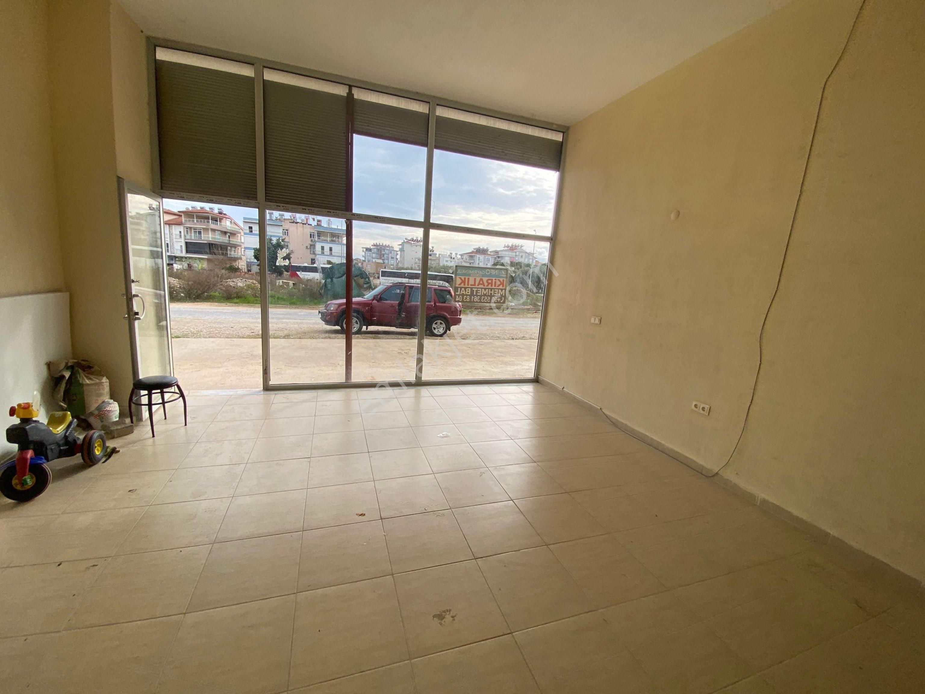 Sarılar Mah Merkezi Konumda Kiralık Geniş Dükkan - Görsel 9
