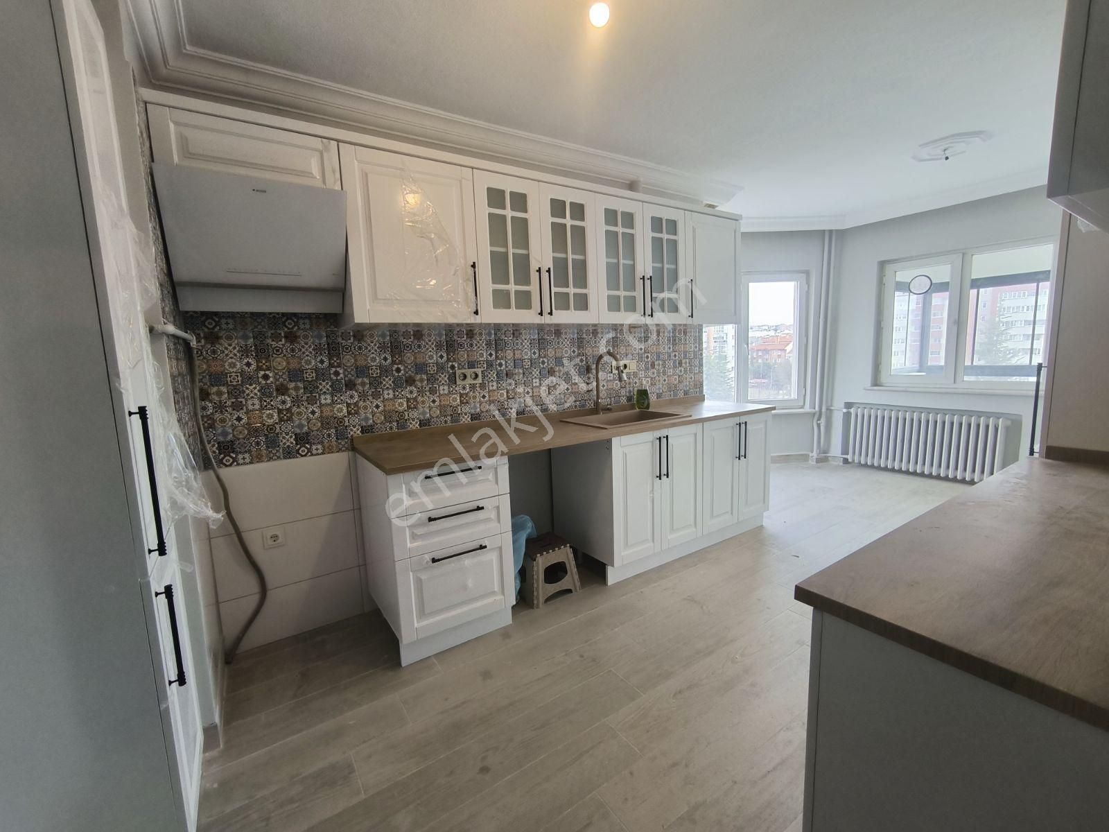 Atatürk Bulvarı Üzeri Kiralık Ultra Lüx Daire - Görsel 18